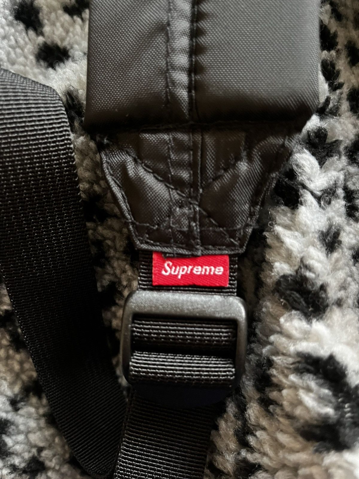 Supreme Supreme White fleece leopard backpack bag Size ONE SIZE - 5 Thumbnail