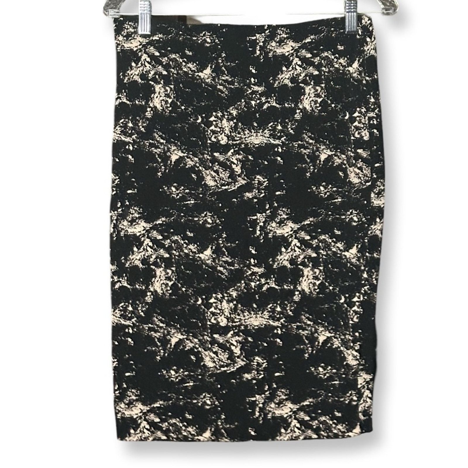 H&M H&M Basic Bleach Splattered Pull On Jersey Pencil Skirt Size 30" / US 8 / IT 44 - 1 Thumbnail