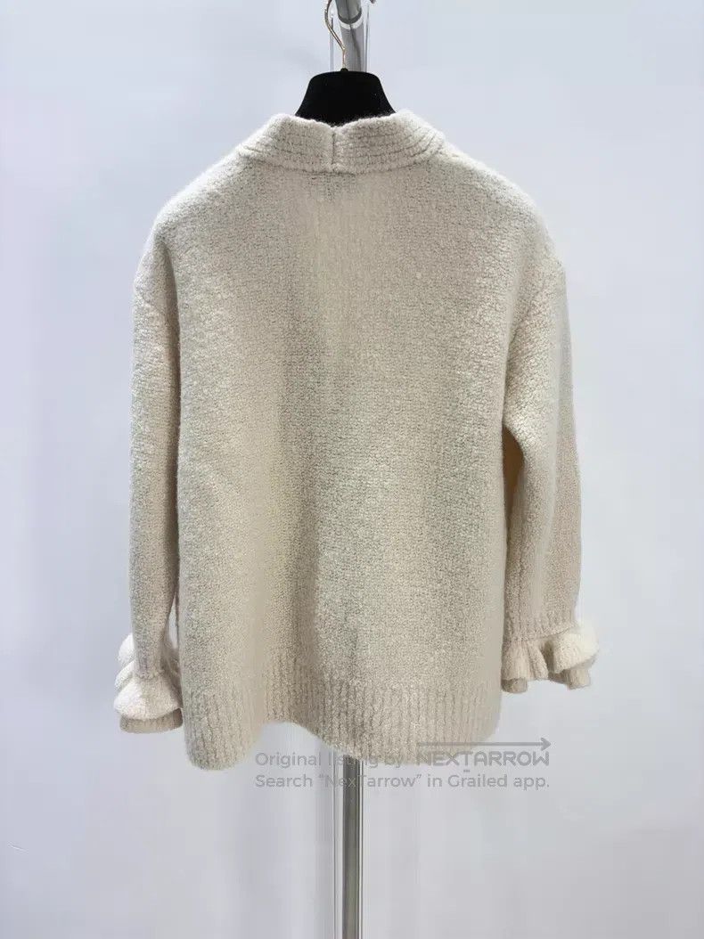 Chanel Chanel White lotus leaf sleeve cashmere cardigan jacket Size XS / US 0-2 / IT 36-38 - 2 Thumbnail