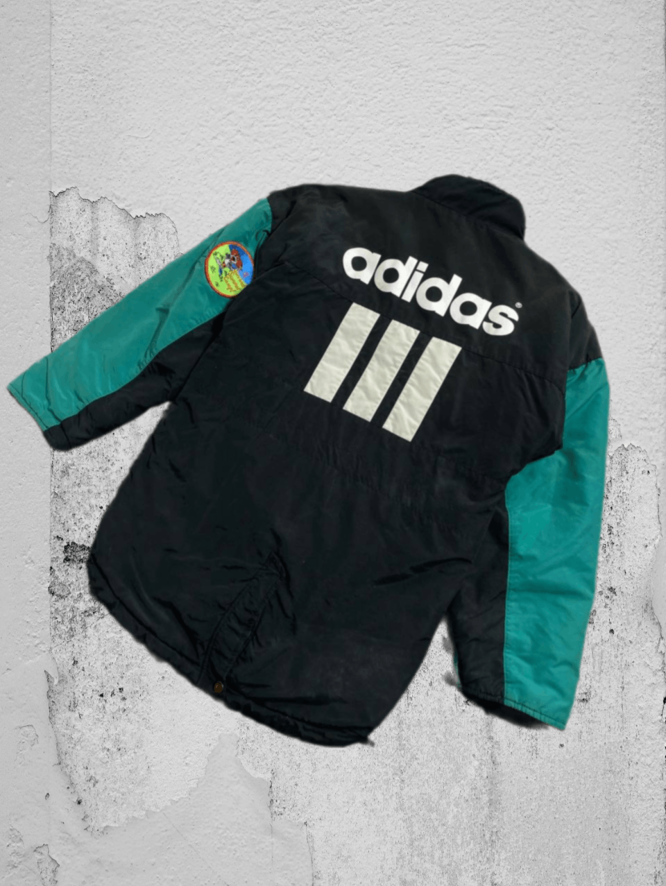 Adidas × Vintage Vintage Adidas 3 Stripes Windbreaker Jacket Size US S / EU 44-46 / 1 - 1 Thumbnail