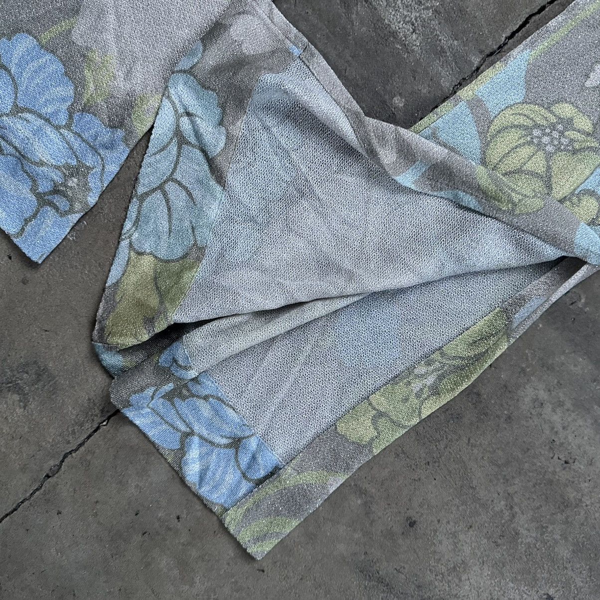 Acne Studios Acne Studio Floral print viscose Flared Trousers Size 26" / US 2 / IT 38 - 10 Thumbnail