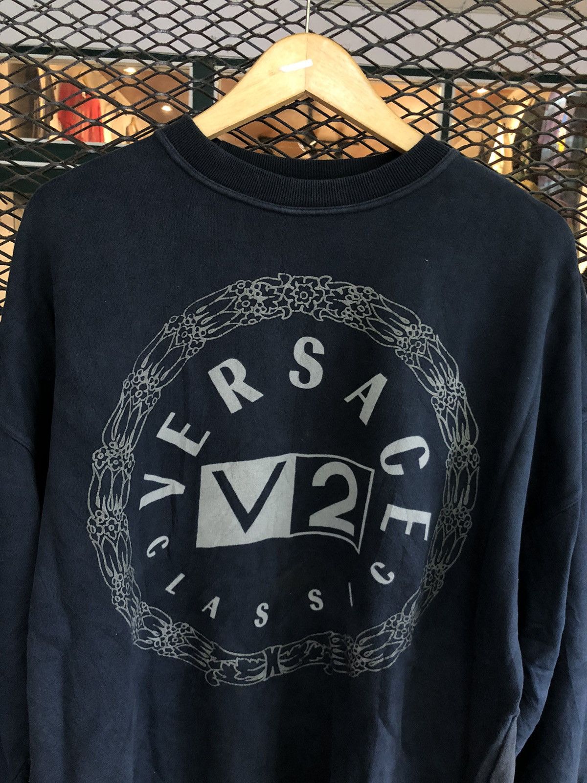 Versace × Vintage VERSACE CLASSIC V2 BIG LOGO SWEATSHIRT Size US L / EU 52-54 / 3 - 2 Thumbnail