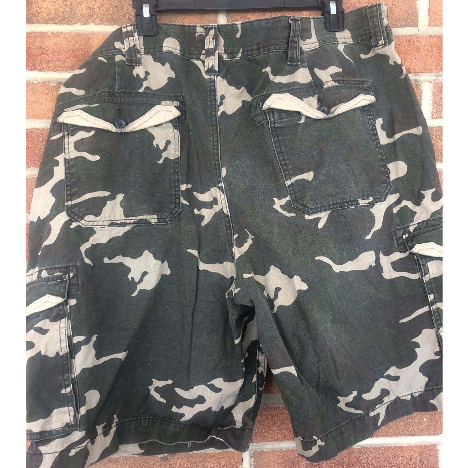 Vintage St. John’s Bay Cargo Shorts Camouflage Green Beige Brown Size 44 Men’s Regular Pockets Cotton Spandex Camouflage Pattern Casual Cargo / Men Size US 44 / EU 60 - 6 Thumbnail