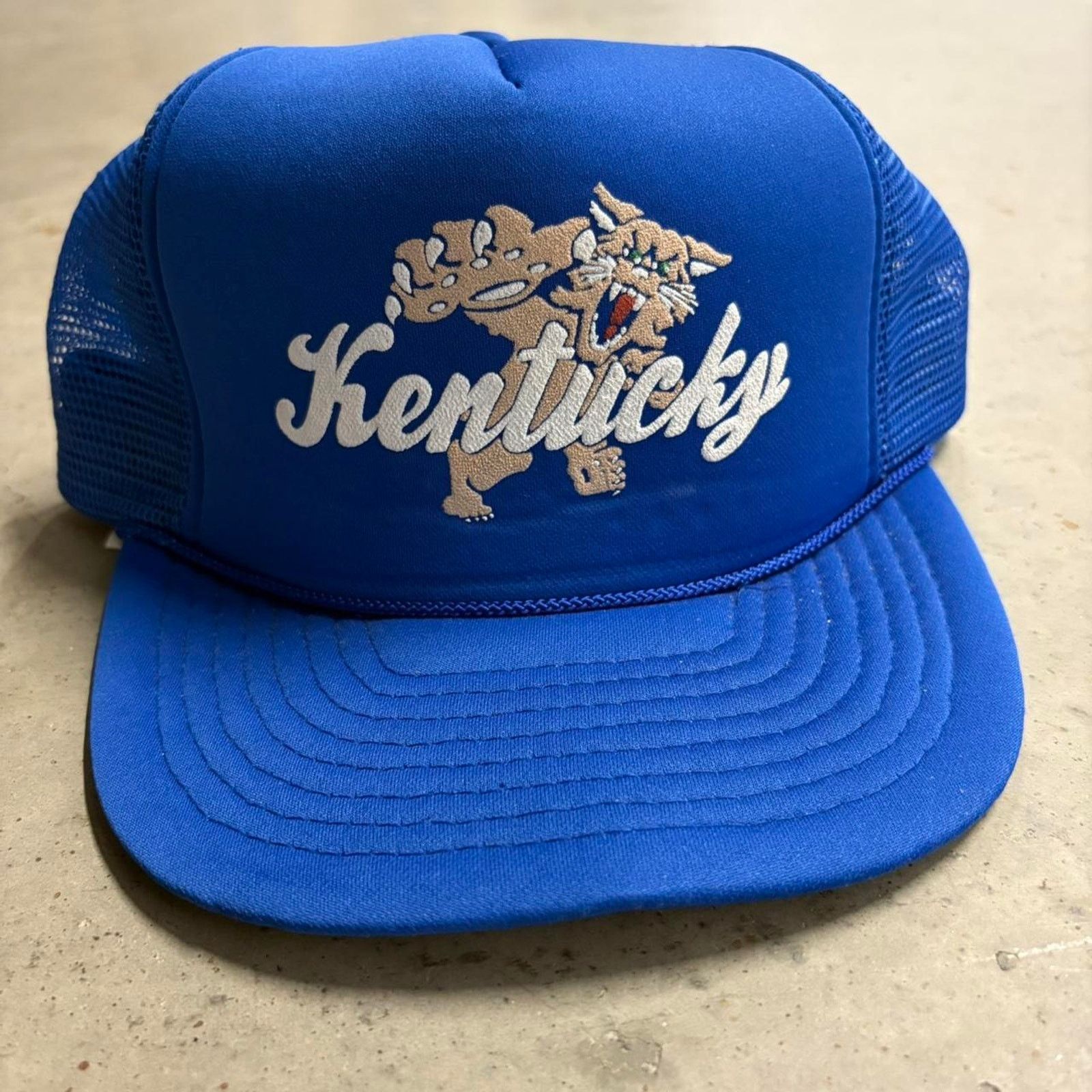Japanese Brand × NCAA × Vintage Crazy Vintage University of Kentucky Wildcats Trucker Hat Size ONE SIZE - 2 Thumbnail