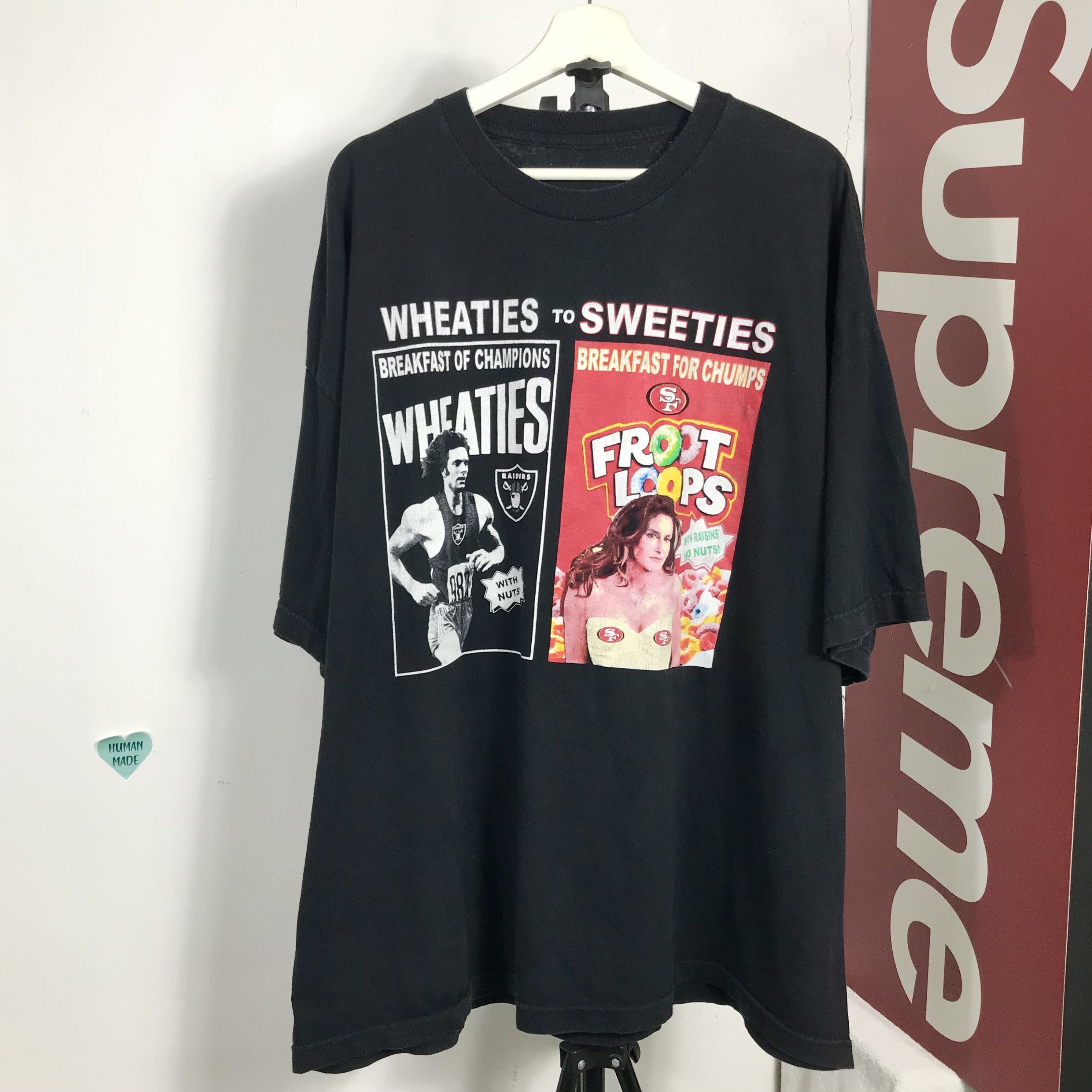 Vintage 90s Olivia Betty Page Porn breakfast vs NFL breakfast humor Size US XXL / EU 58 / 5 - 1 Thumbnail