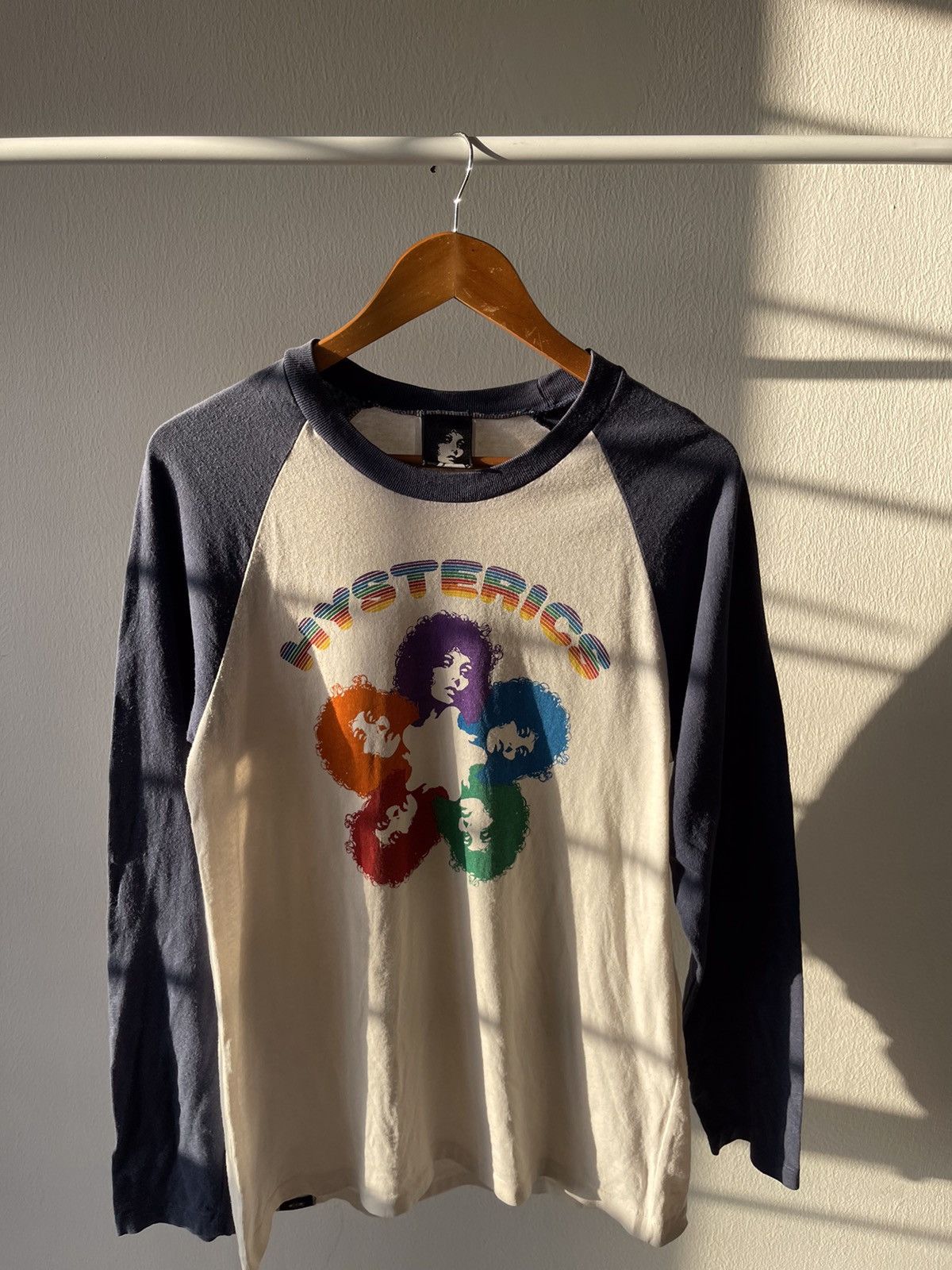 Hysteric Glamour 2000s Hysteric Glamour Raibow Logo Raglan Size US S / EU 44-46 / 1 - 4 Thumbnail