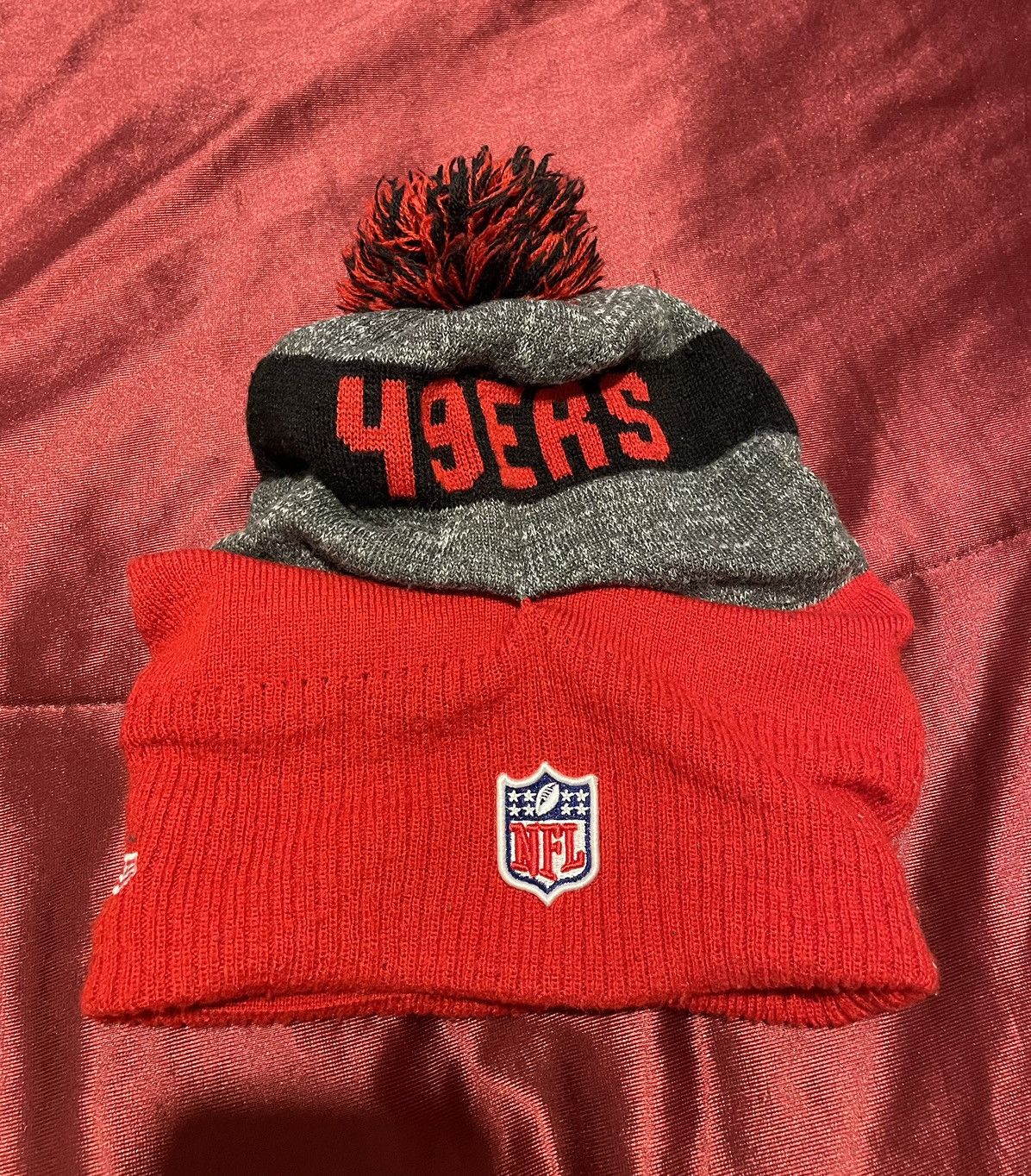 New Era 49ers New Era Pom Beanie NFL Red Size ONE SIZE - 2 Thumbnail