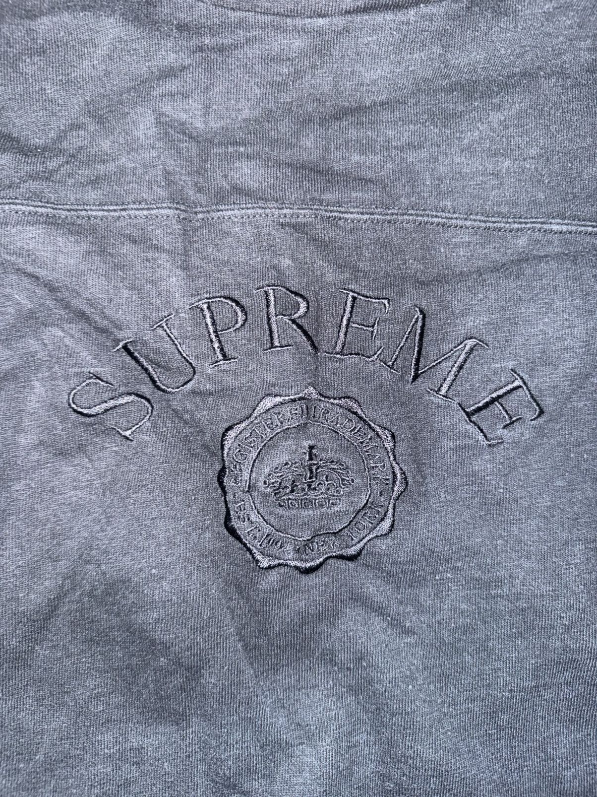 Supreme Supreme Crest logo L/S Size US L / EU 52-54 / 3 - 3 Thumbnail