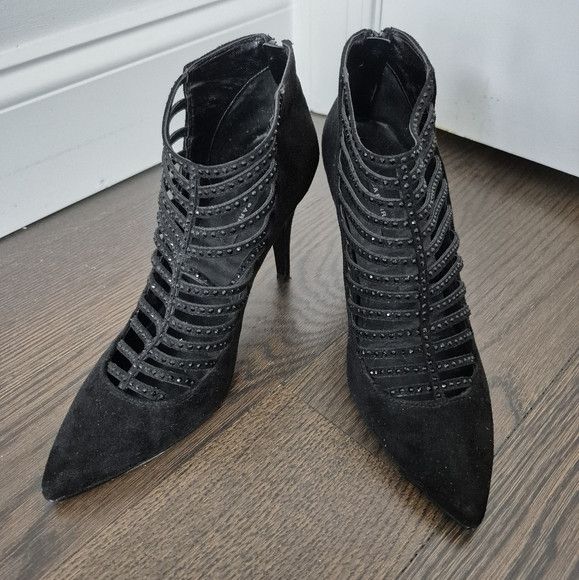 Vacation Eden Embellished Faux Suede Caged Pump Fall Party Spring Size US 9.5 / IT 39.5 - 2 Thumbnail