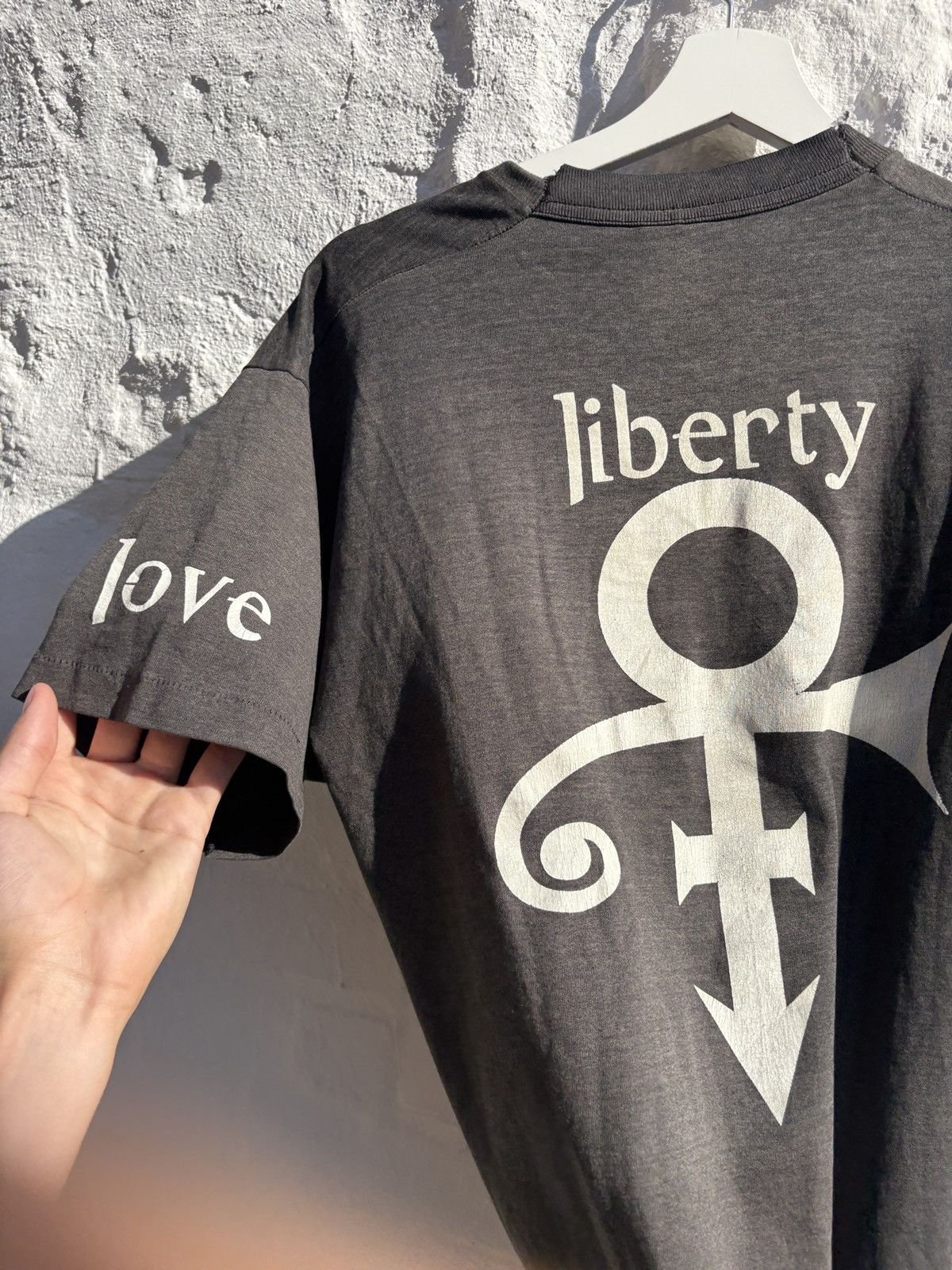 Fruit Of The Loom Super Rare Sunfaded 1996 Prince Emancipation Shirt Size US L / EU 52-54 / 3 - 3 Thumbnail
