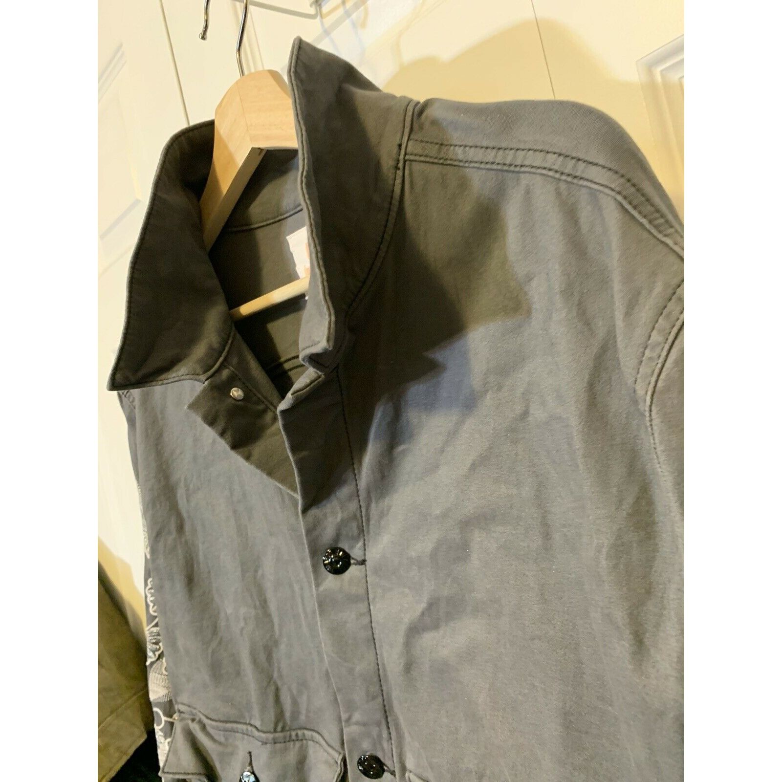 Other Lularoe Womens Jacket Sz 2XL Gray Embroidered Flowers Layere Size XXL / US 16-18 / IT 52-54 - 1 Thumbnail