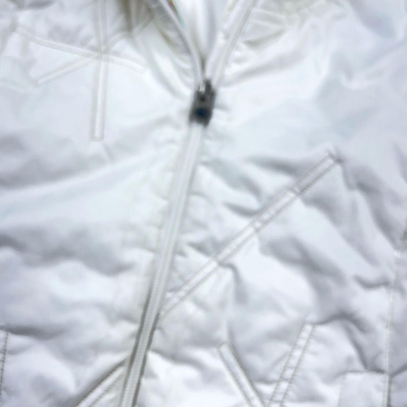 Under Armour Under Armour Puffer Jacket Women M White Convertible Vest Sleeveless Zip Full Zip Packable Embroidered Logo 90s Outdoor Classic Mens Womens Girls Size M / US 6-8 / IT 42-44 - 4 Thumbnail