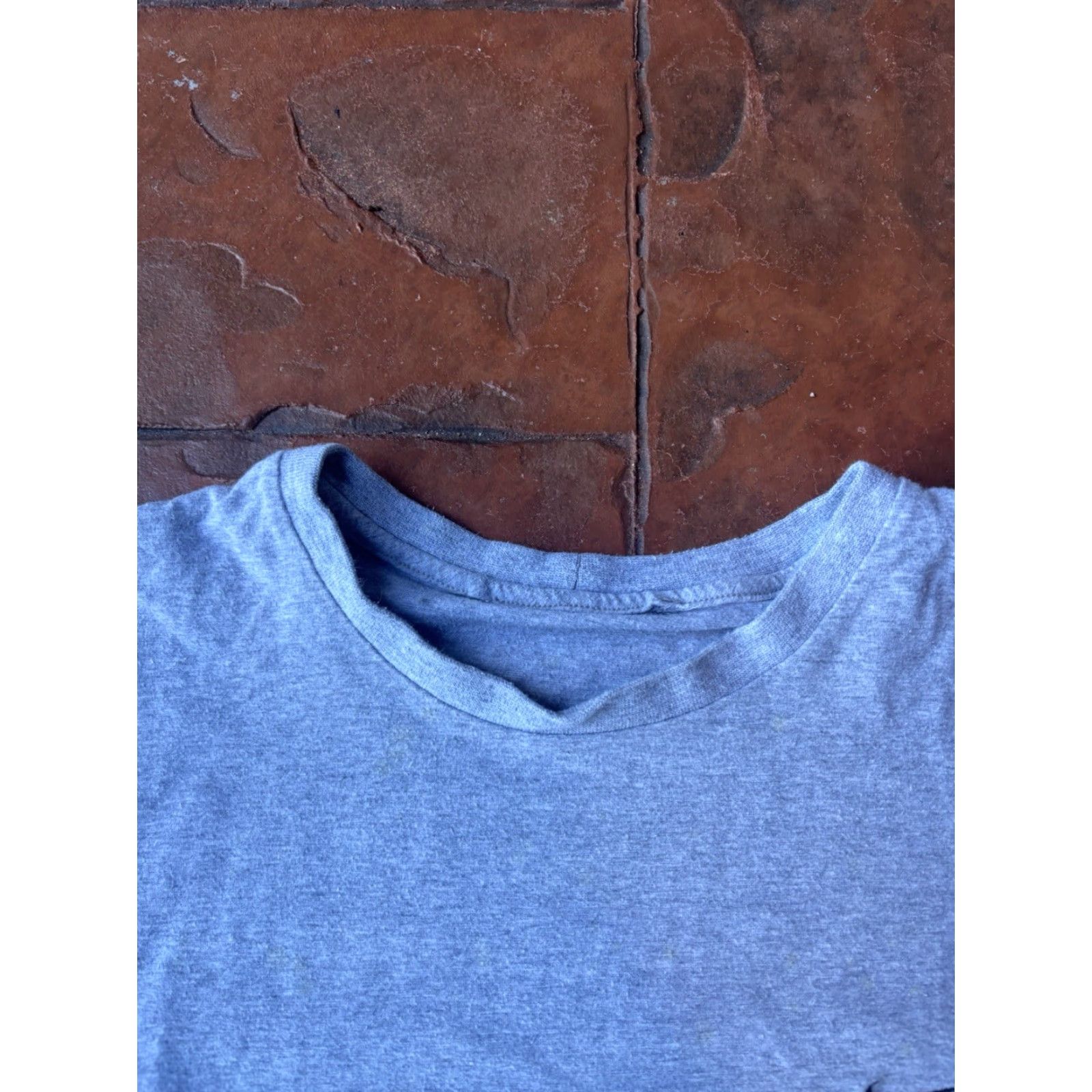 Nike VINTAGE Nike Swoosh Embroidered Stripe T-Shirt XL Gray Crew Neck Short Sleeve Men Size US XL / EU 56 / 4 - 2 Thumbnail