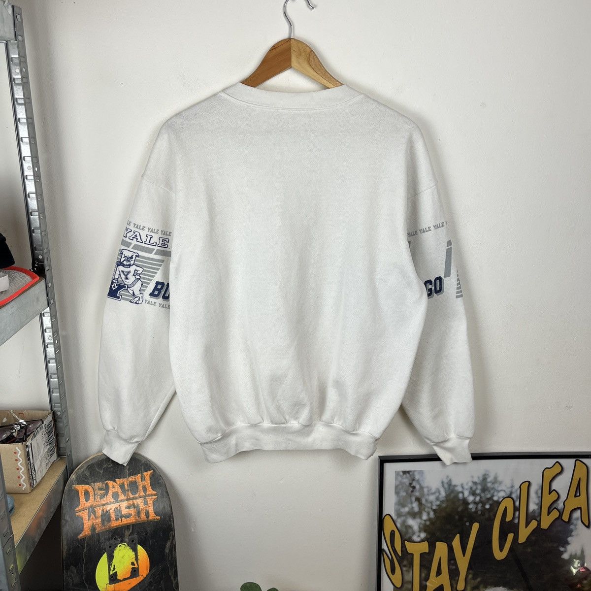 Vintage 90s Vintage Sweatshirt Yale Bulldogs box Fit Made in USA Size US L / EU 52-54 / 3 - 2 Thumbnail