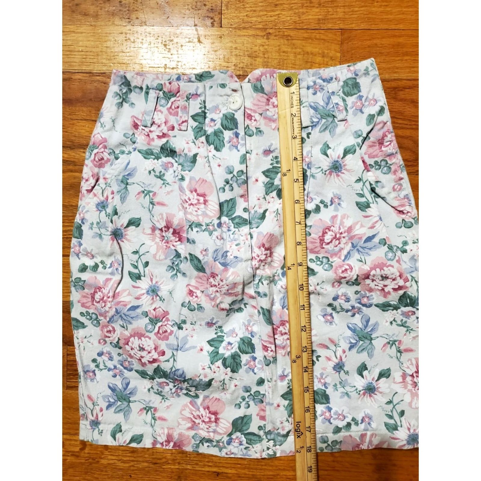 Vintage VINTAGE Best American Clothing Skirt Women's Size S Floral Cotton USA Made knee Length A-Line Buttons Pockets Slit White Spring Summer Fall Womens Size 28" / US 6 / IT 42 - 3 Thumbnail