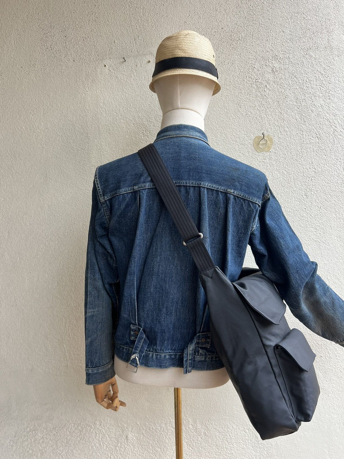 Paul Smith Vintage Paul Smith Waxed Cargo Sling Bag Size ONE SIZE - 4 Thumbnail