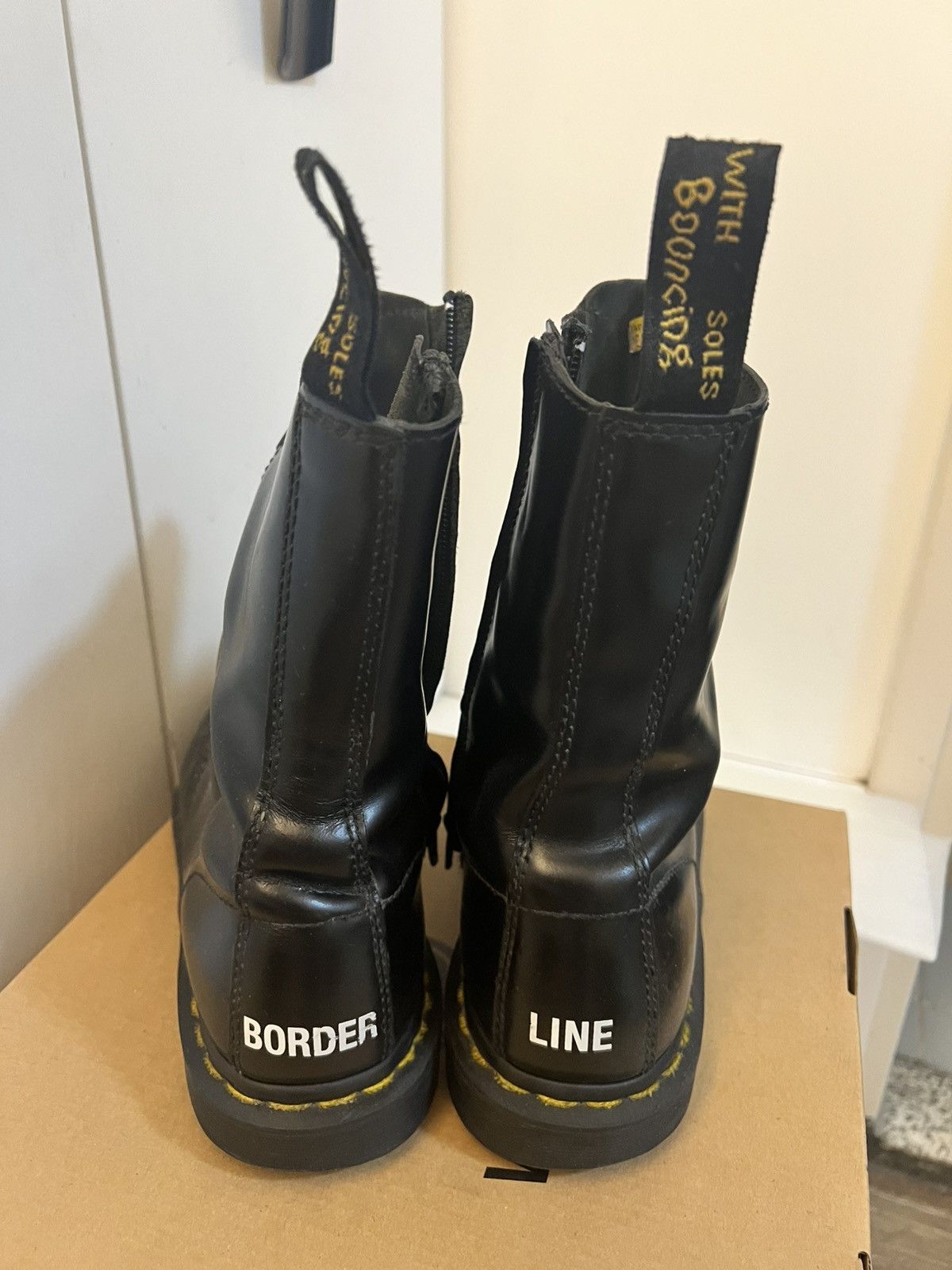 Dr. Martens × Vetements Vetements x Dr. Martens Borderline Boots Size US 10 / EU 43 - 3 Thumbnail