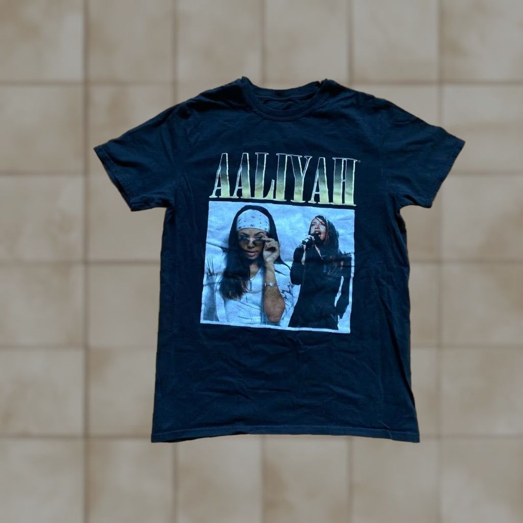 Gildan Aaliyah Unisex T-shirt Black VTG RAre Cotton Women's Sz L Gildan Logo Tee Shirt Short Sleeve Round Neck Music Size L / US 10 / IT 46 - 1 Thumbnail
