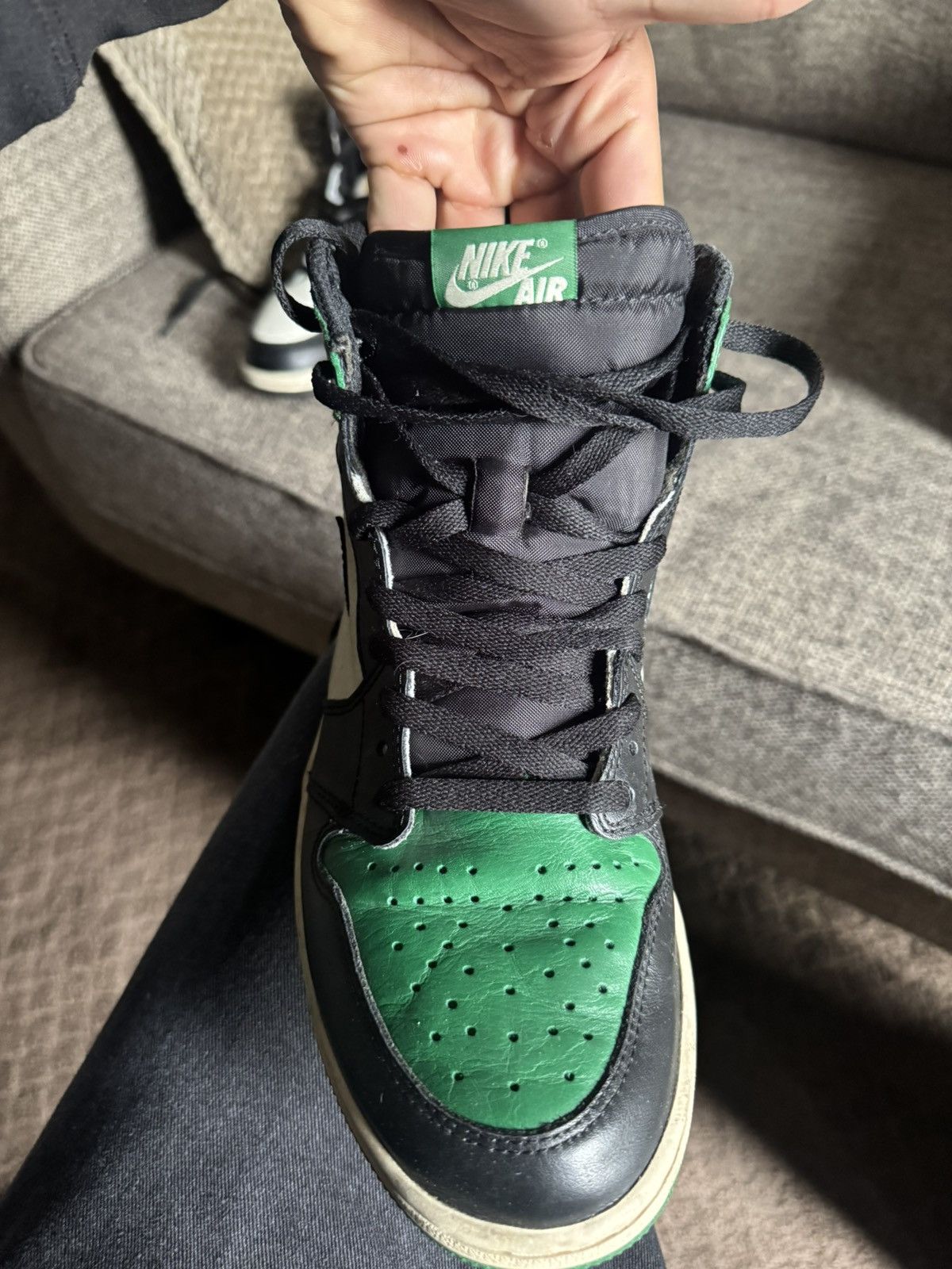 Jordan Brand Jordan 1 Pine Green Size US 10.5 / EU 43-44 - 5 Thumbnail
