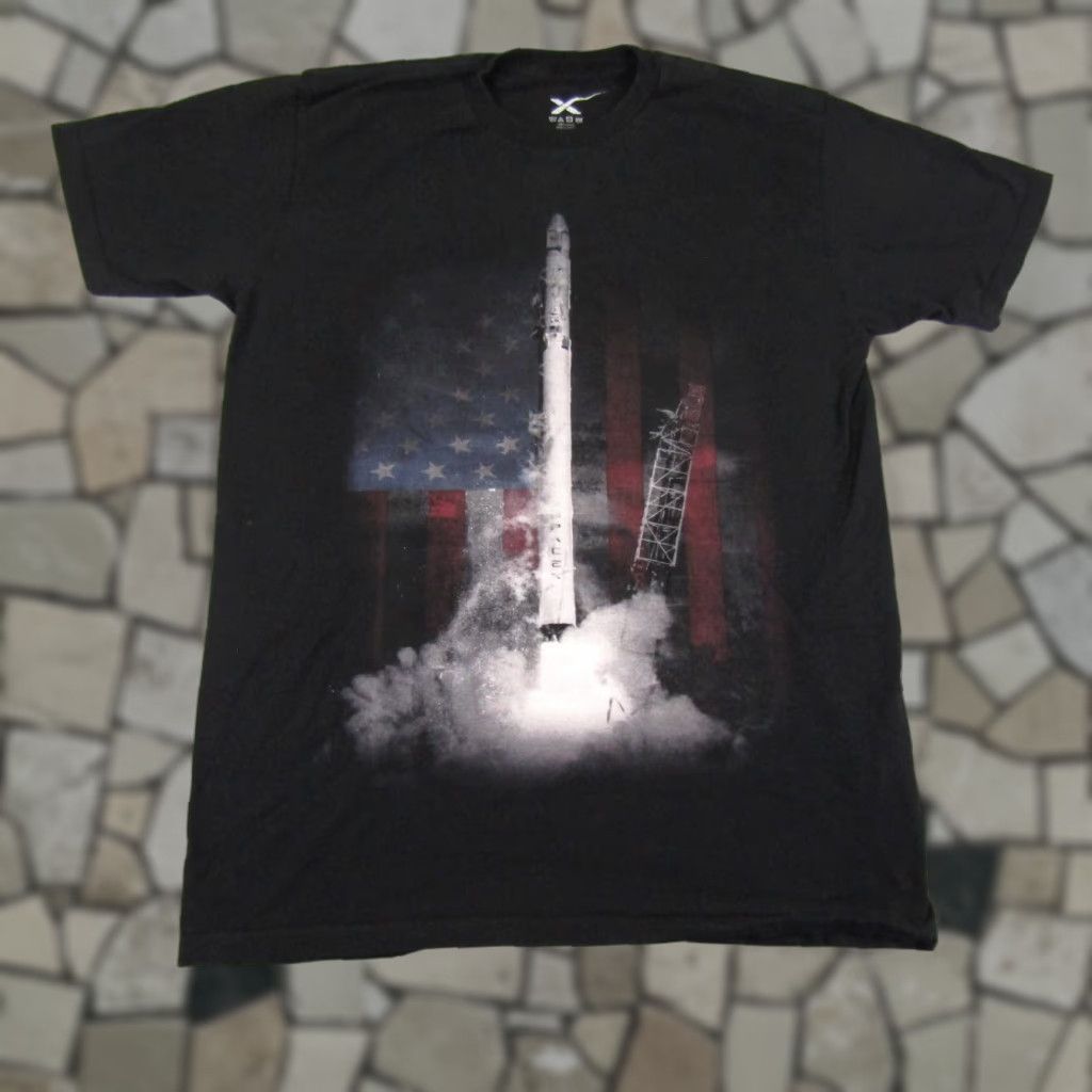 Vintage VINTAGE SpaceX T-Shirt Mens Medium Black Graphic Print USA American Flag Rocket Theme Size US M / EU 48-50 / 2 - 1 Thumbnail