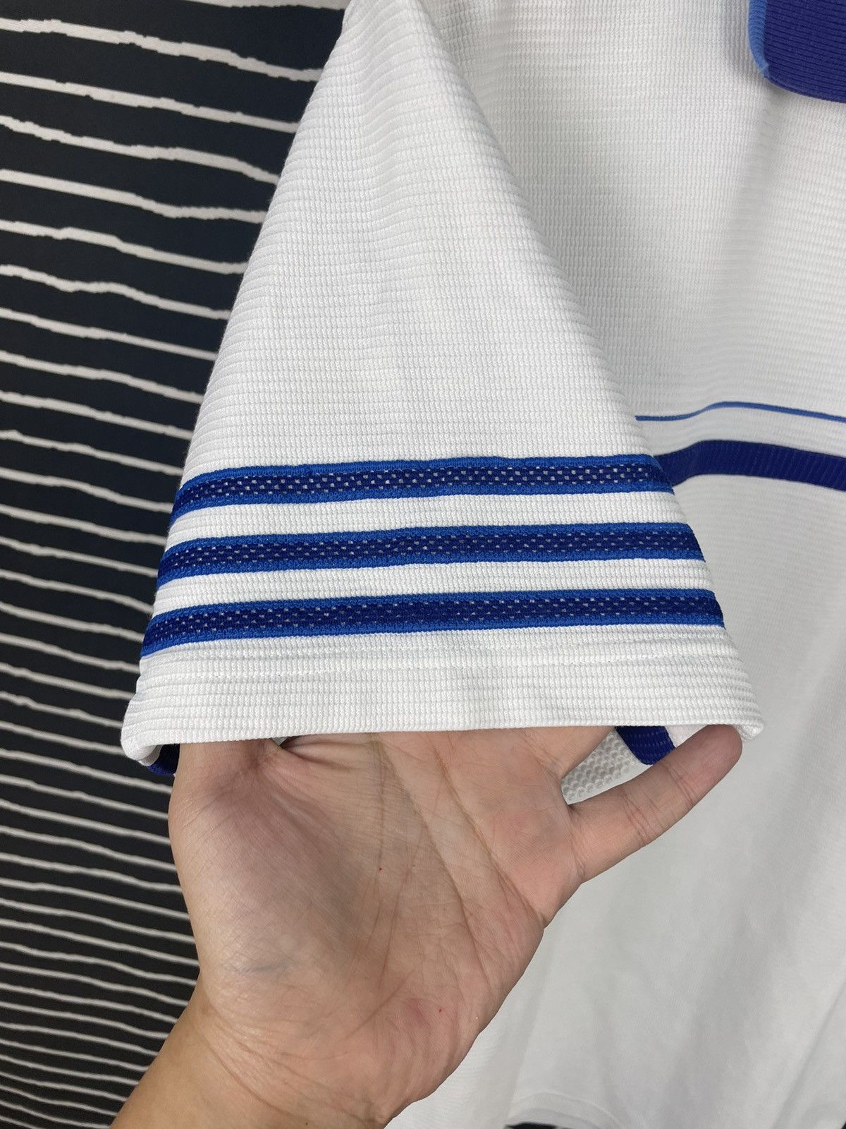 Adidas Vintage Adidas Polo Size US L / EU 52-54 / 3 - 5 Thumbnail