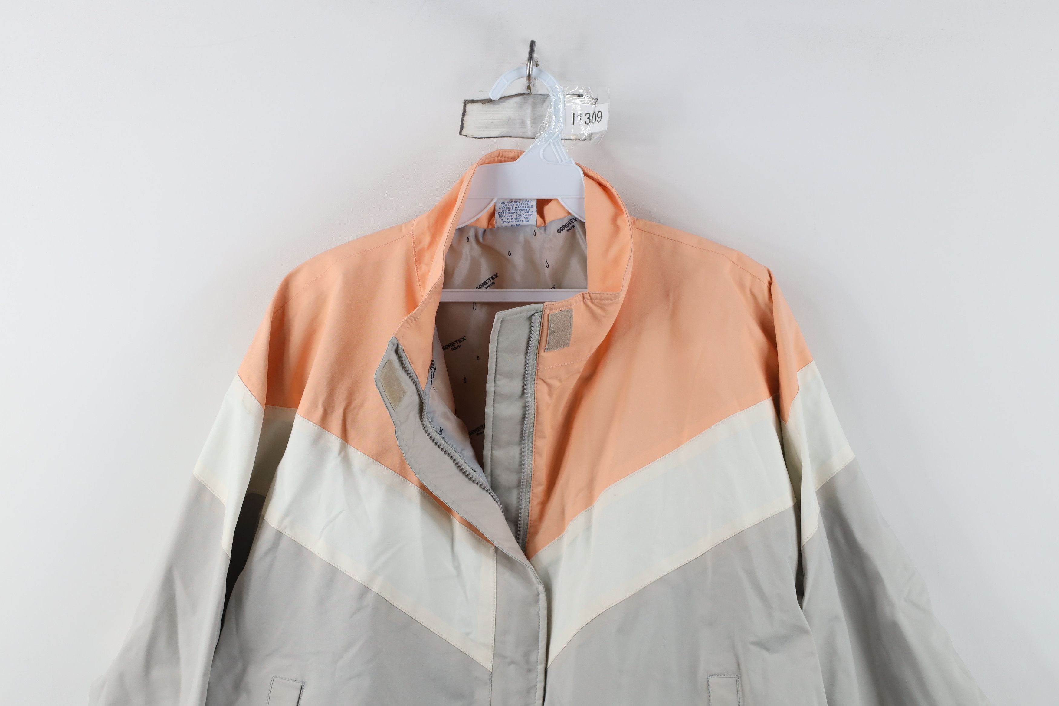 Vintage Vintage 80s Streetwear Goretex Waterproof Bomber Jacket Size L / US 10 / IT 46 - 2 Thumbnail