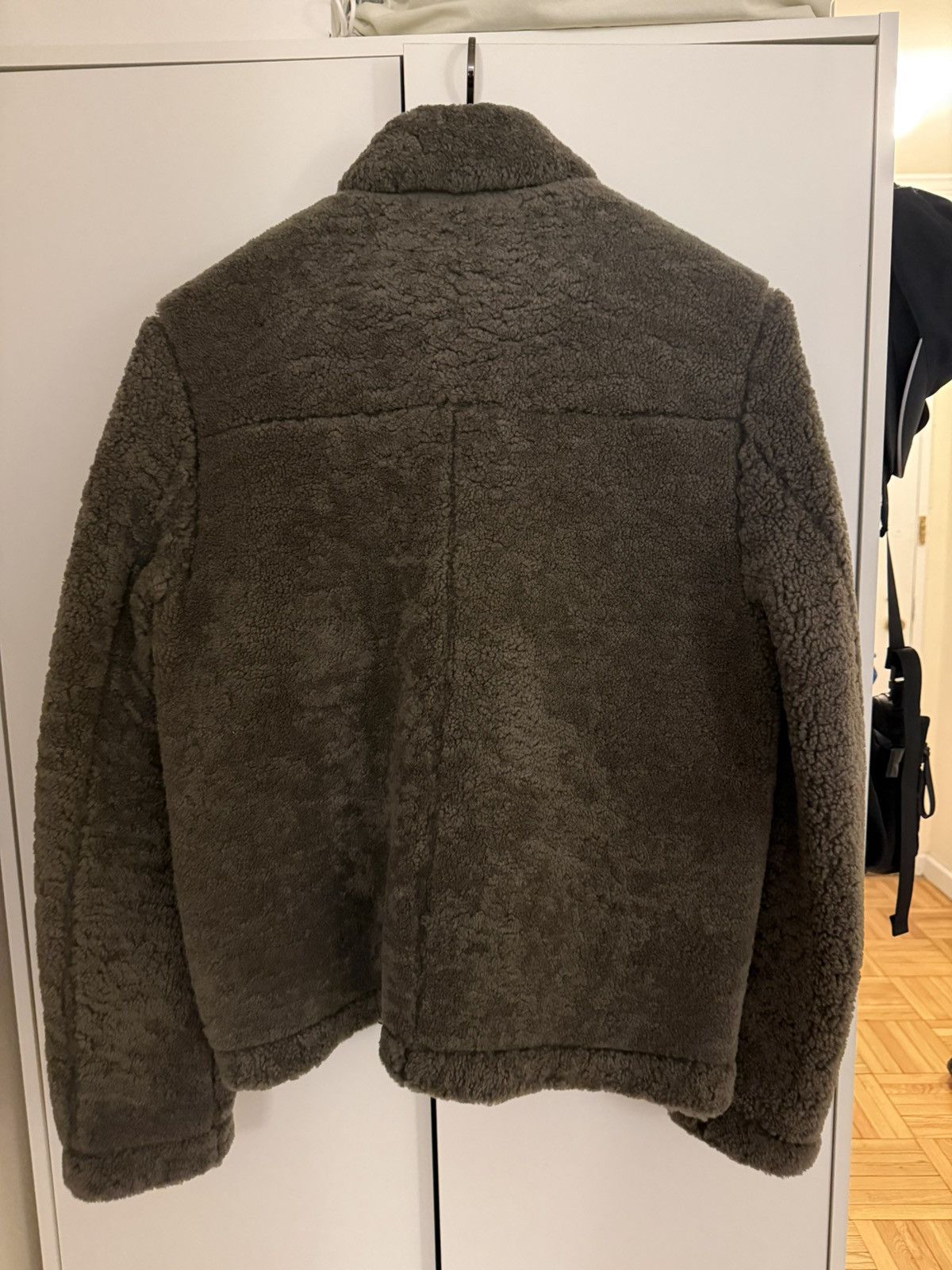 Mr P. KHAKI GREEN REAL SHEARLING JACKET Size US M / EU 48-50 / 2 - 5 Thumbnail