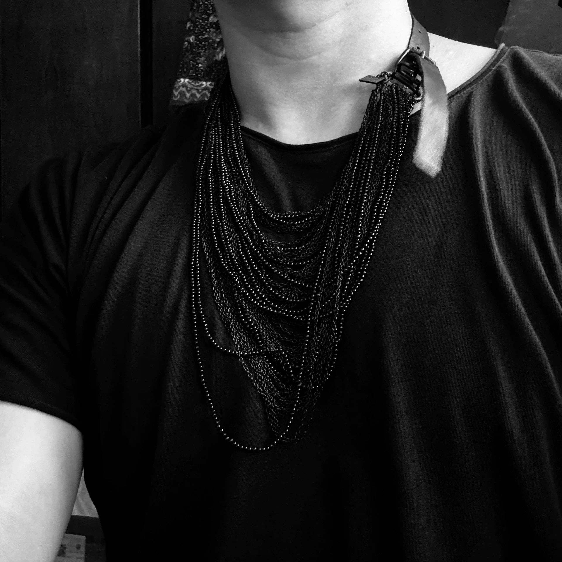 Goti Goti Dark Horsehide Overlay Silver Chain w/ Black Agate Size ONE SIZE - 6 Thumbnail