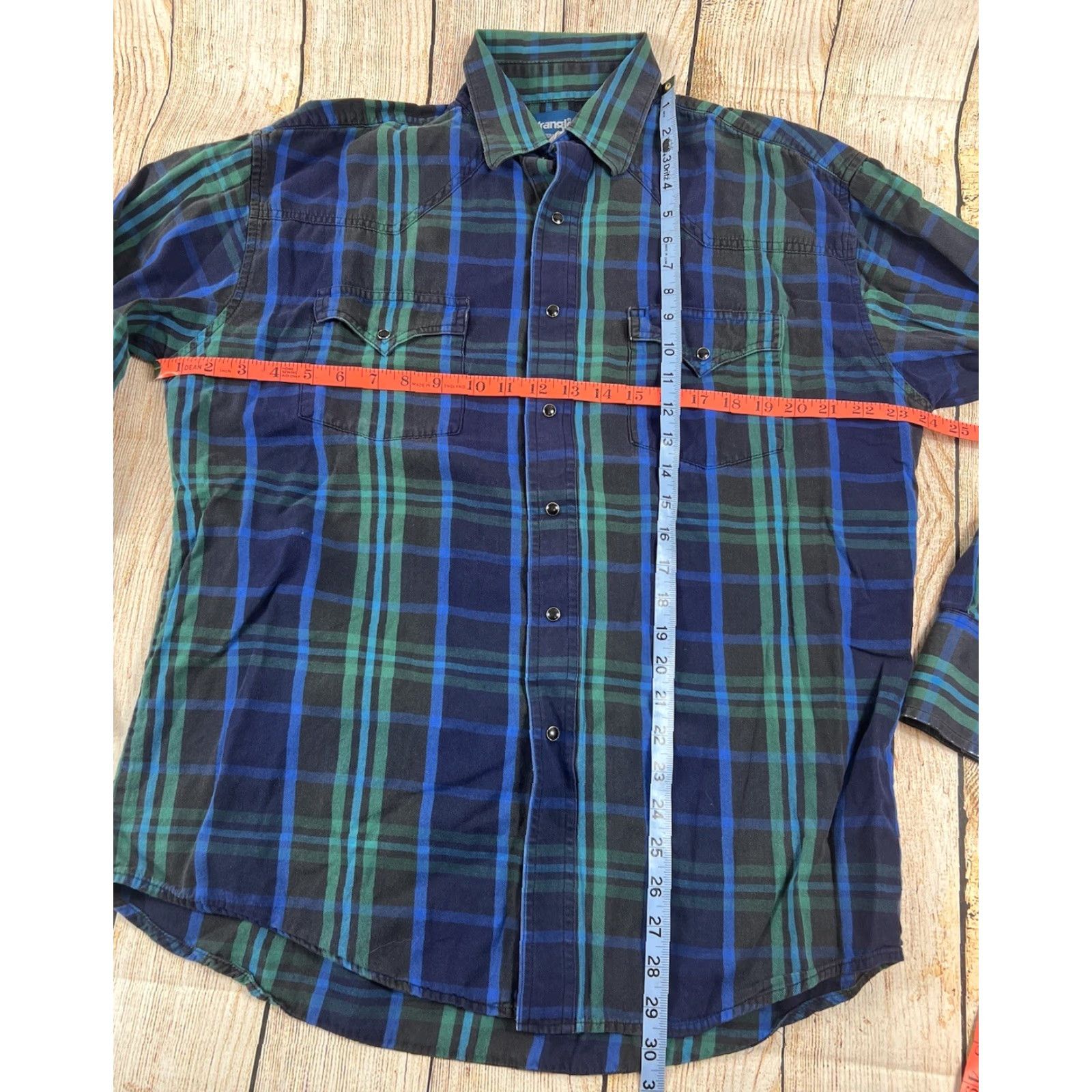 Wrangler VINTAGE Wrangler Button-Up Shirt Men L Blue Plaid Western Pearl Snap Long Sleeve Button-Up Shirt Mens Western L Blue Plaid Size US L / EU 52-54 / 3 - 3 Thumbnail