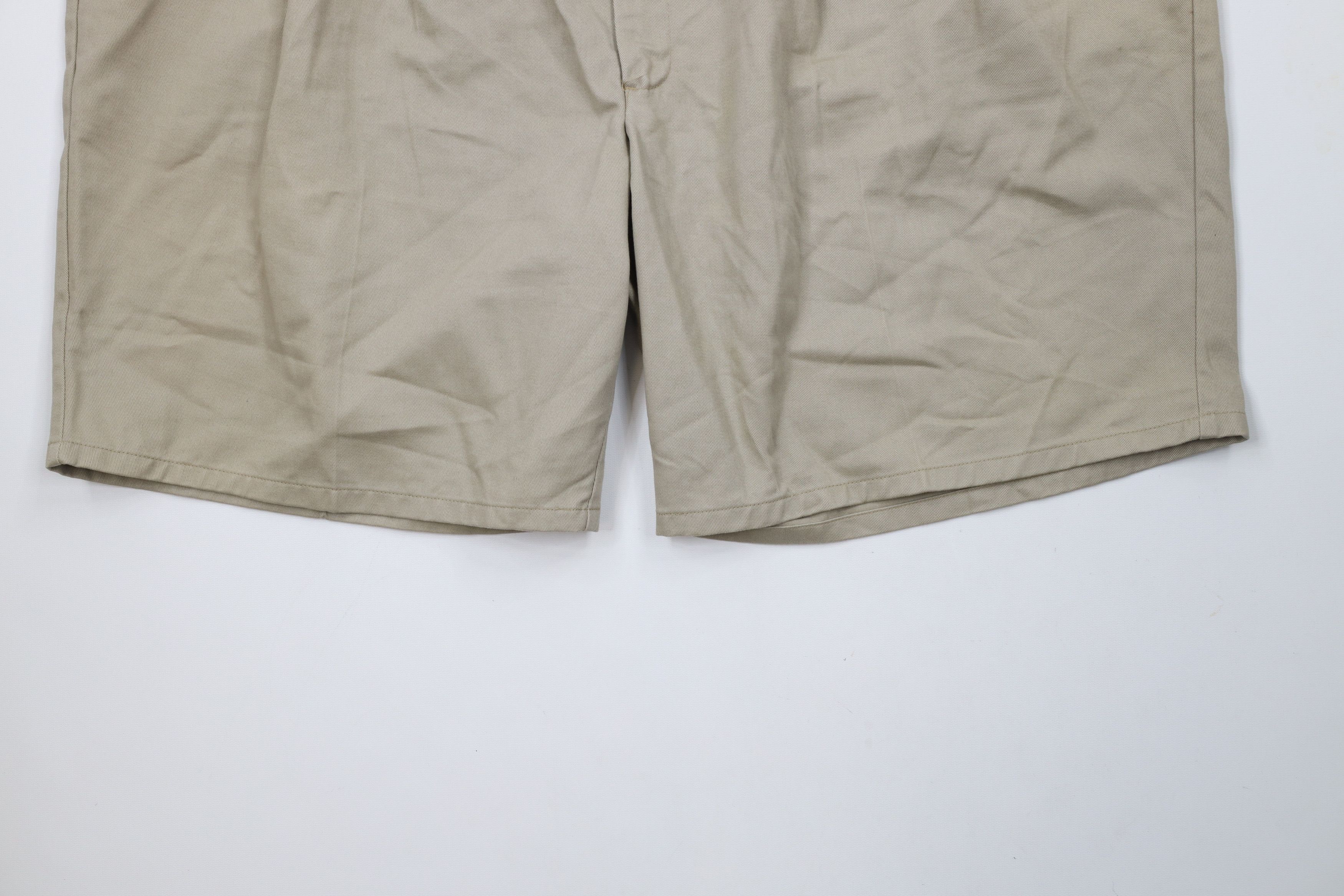 Vintage Vintage 90s Streetwear Pleated Chino Shorts Beige Cotton Size US 44 / EU 60 - 4 Thumbnail