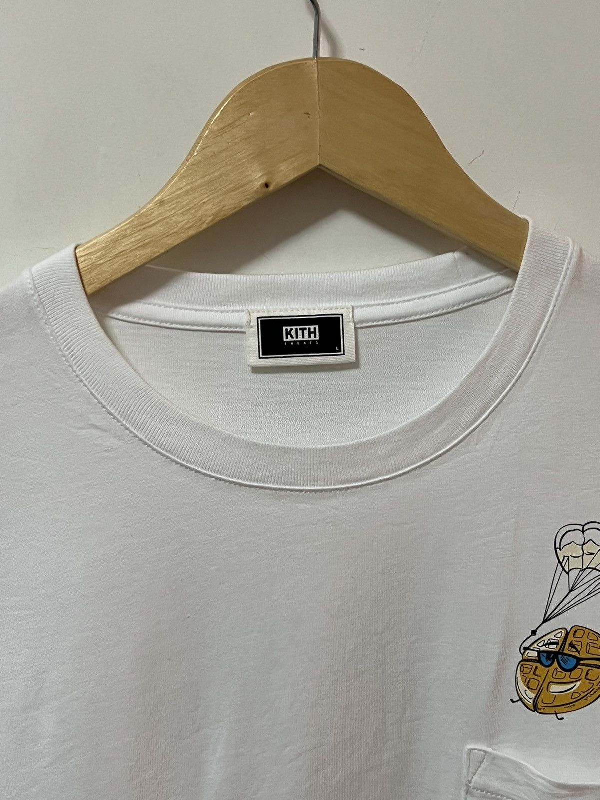 Kith × Vintage Kith Treats Parade II Tee Size US L / EU 52-54 / 3 - 11 Thumbnail