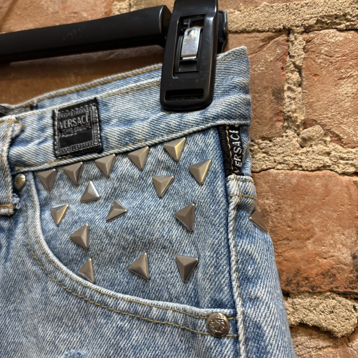 Versace × Vintage $250 Vintage 90s Versace Studded Denim Shorts Size 28" / US 6 / IT 42 - 4 Thumbnail