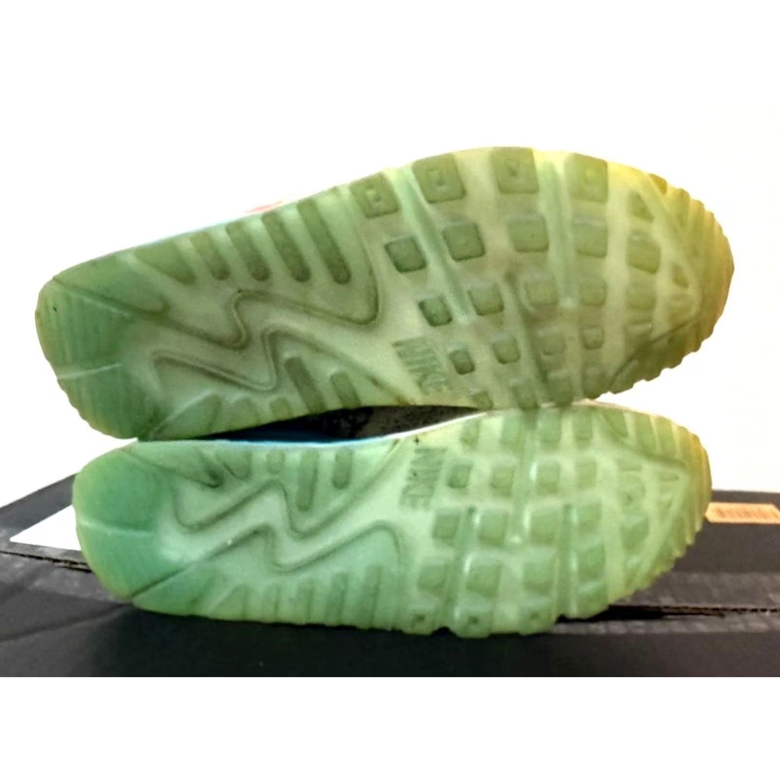 Nike Item Specifications: Brand: Nike Size US 9 / EU 42 - 5 Thumbnail