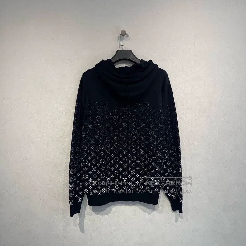 Louis Vuitton Louis Vuitton Gradient logo full print hooded sweatshirt Size US XL / EU 56 / 4 - 2 Thumbnail