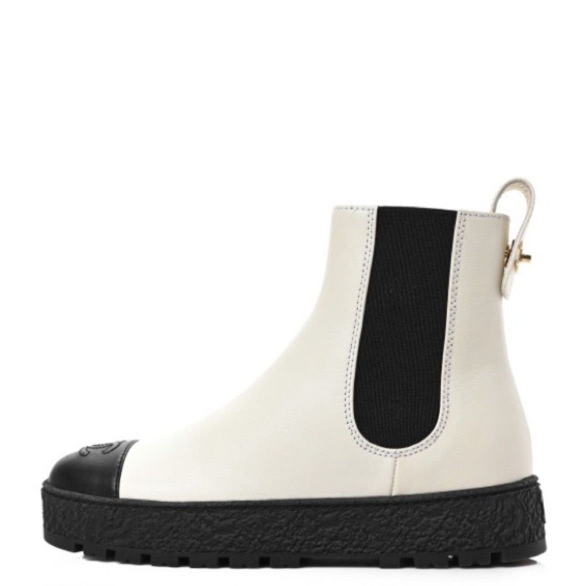 Chanel Chanel CC Turnlock White Leather Boots Size US 6 / IT 36 - 2 Thumbnail