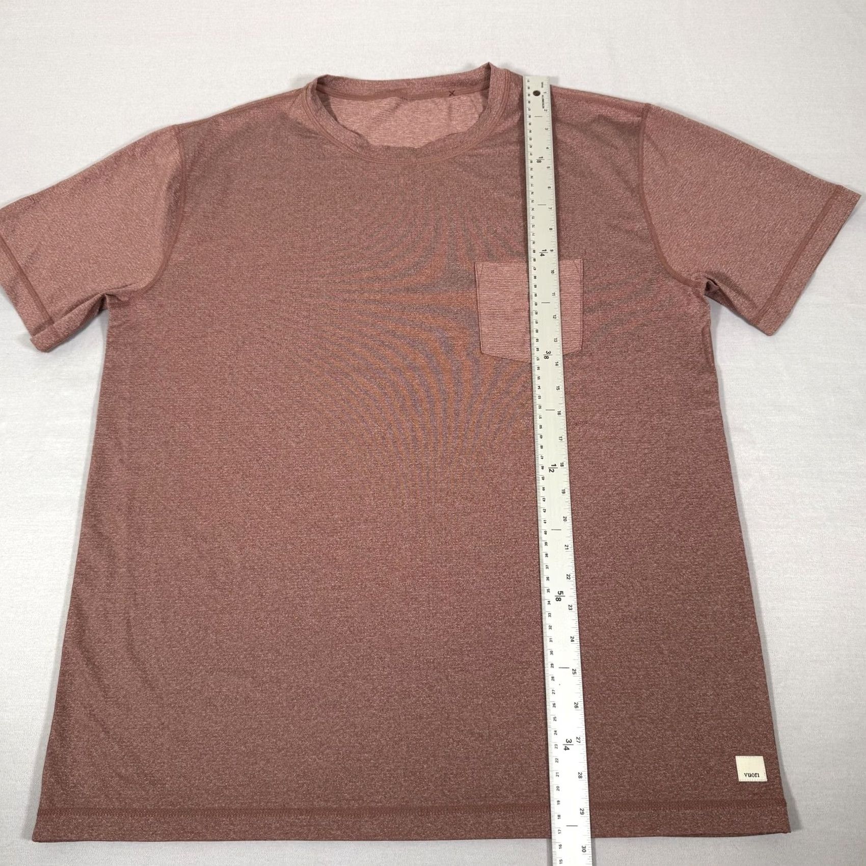 Vuori Vuori Shirt Mens XL Red Tradewind Tech Tee Performance Stretch Lightweight Gym Shirt with Pocket Crew Neck Short Sleeve Size US XL / EU 56 / 4 - 5 Thumbnail