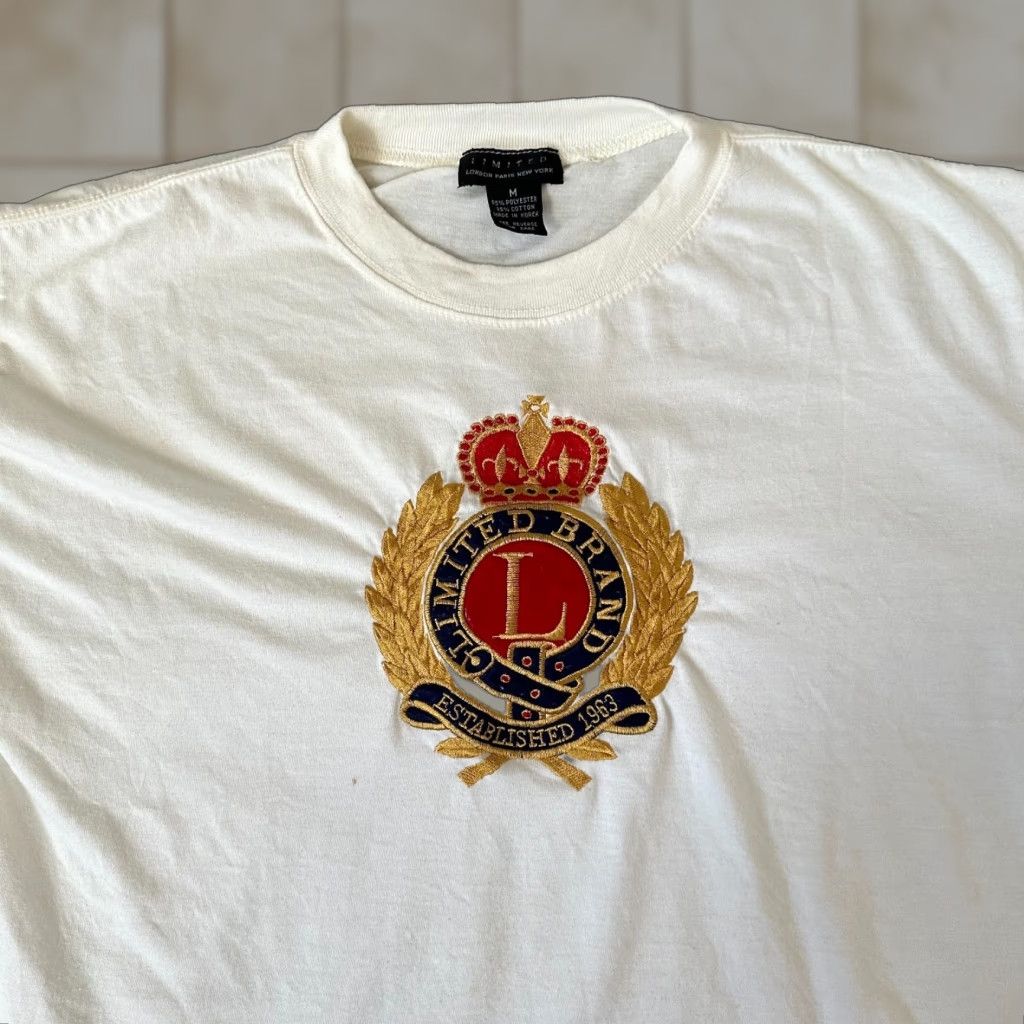 Vintage VINTAGE The Limited Shirt Womens M White Crown Logo Embroidery Ladies T Tee Size M / US 6-8 / IT 42-44 - 1 Thumbnail