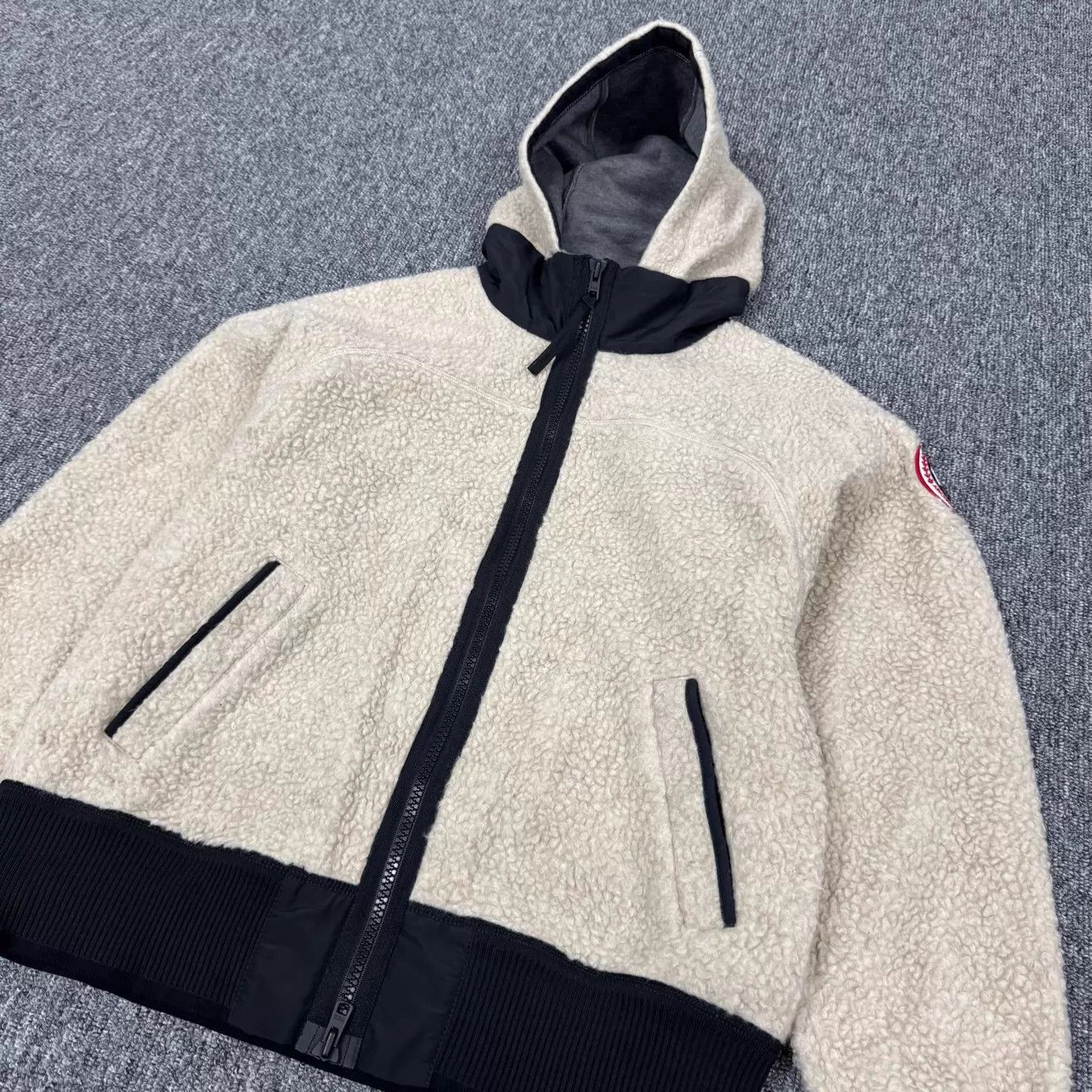 Canada Goose Canada Goose Beige Fleece Zip Hooded Jkt M 99 New Size M / US 6-8 / IT 42-44 - 3 Thumbnail