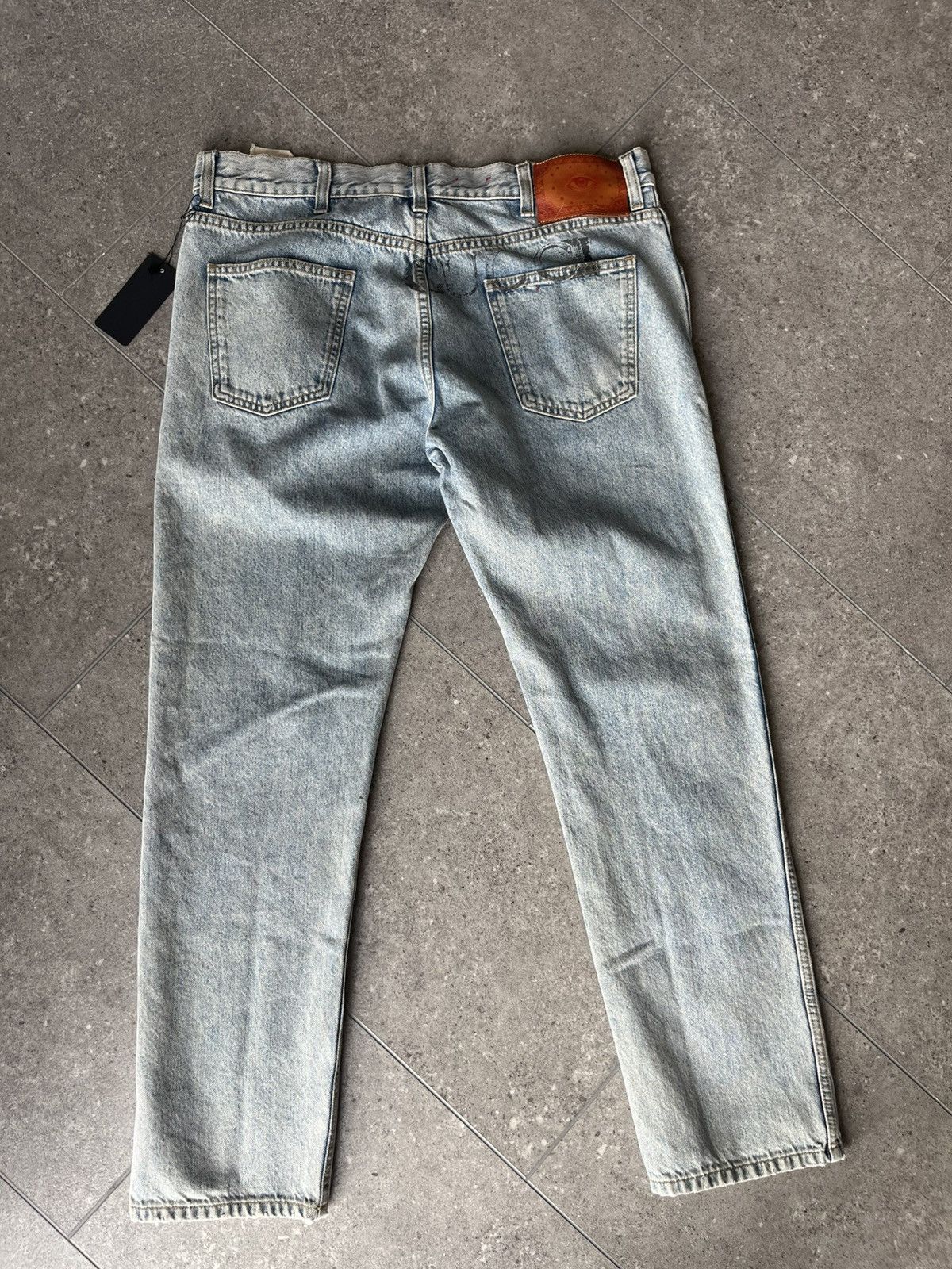 Gucci GUCCI CROPPED PRINTED WASHED DENIM PANTS SIZE 36 Size US 36 / EU 52 - 14 Thumbnail