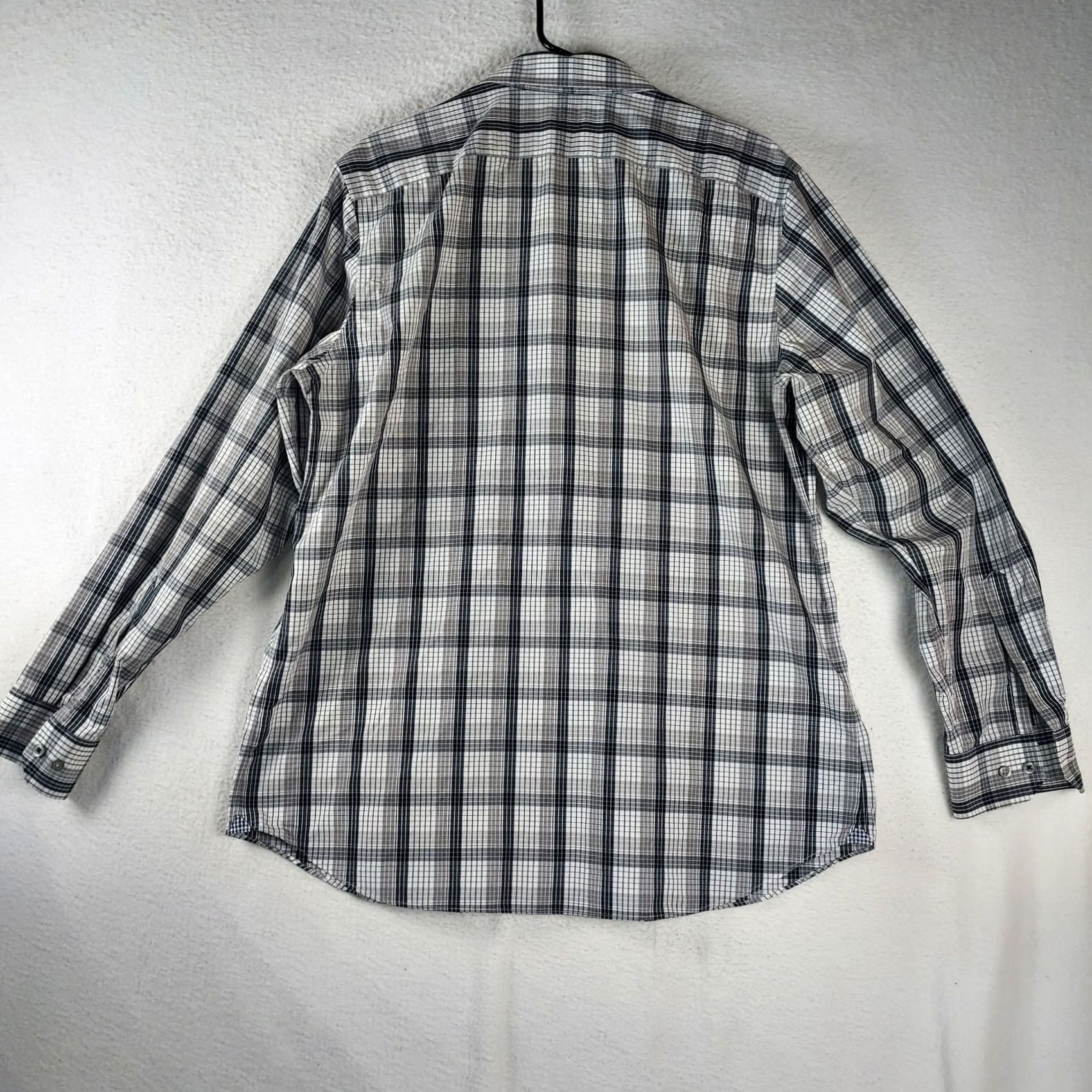 Banana Republic Banana Republic Shirt Mens L Camden Fit Non-Iron Plaid Cotton Button-Up Gray Size US L / EU 52-54 / 3 - 2 Thumbnail