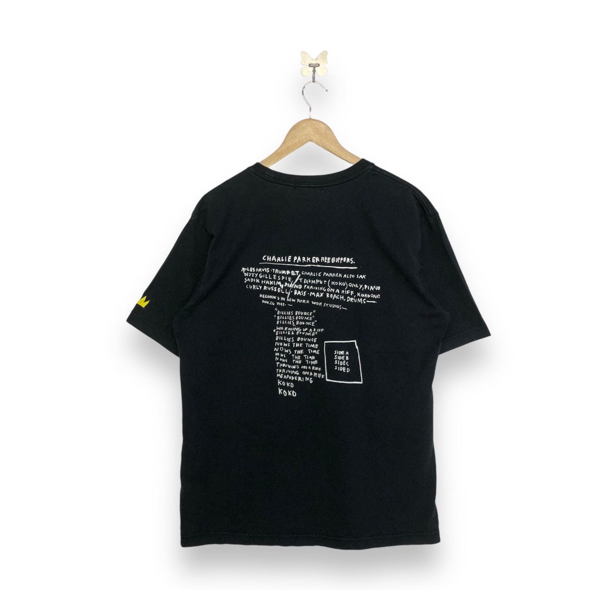 Jean-Michel Basquiat × Uniqlo Uniqlo X Jean Michel Basquiat Art Wording Backhitt Tshirt Size US L / EU 52-54 / 3 - 2 Thumbnail