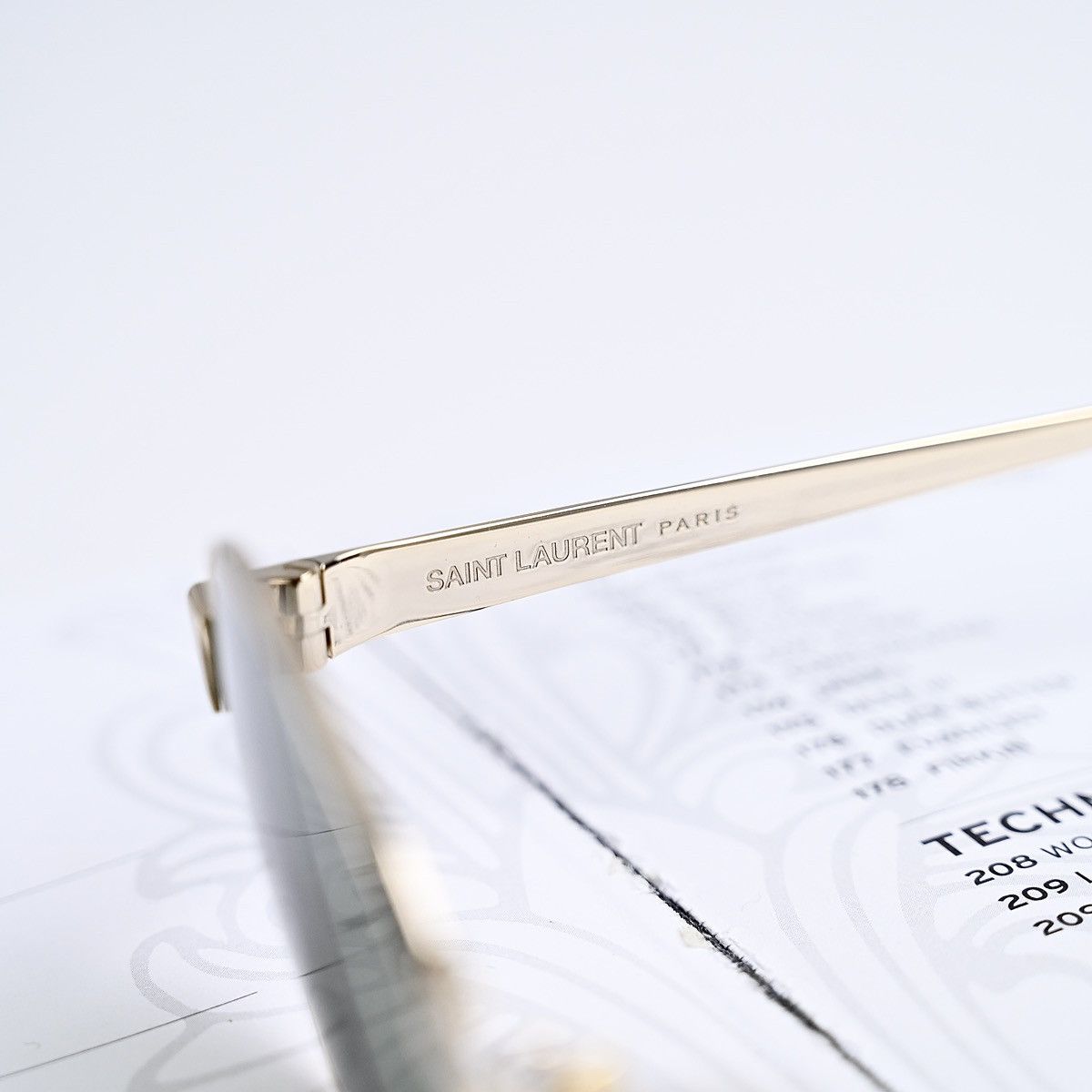 Yves Saint Laurent SAINT LAURENT SL 692 SUNGLASSES Size ONE SIZE - 5 Thumbnail