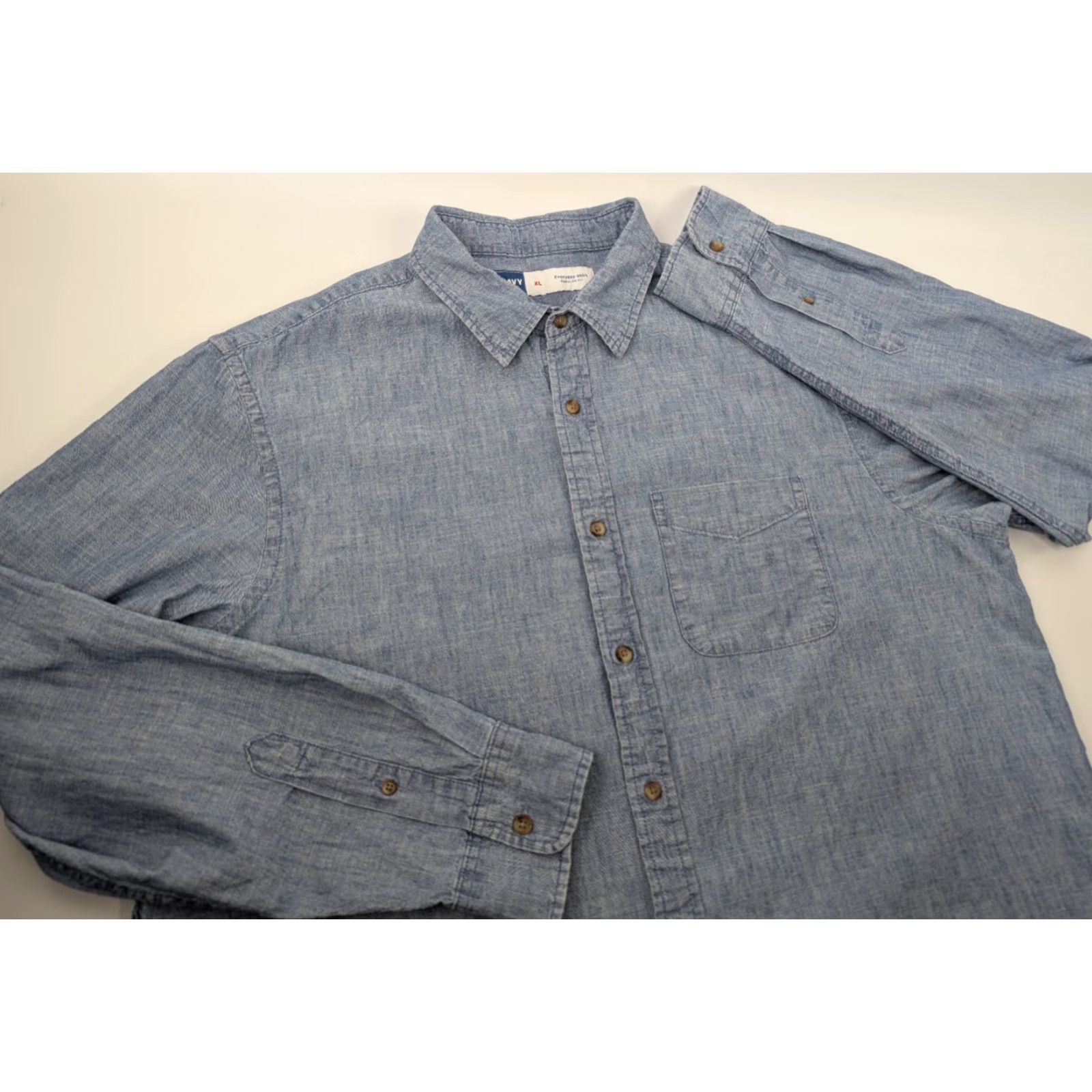 Old Navy Old Navy Shirt Men's XL Blue Chambray Button-Front Cotton Regular Fit Size US XL / EU 56 / 4 - 2 Thumbnail
