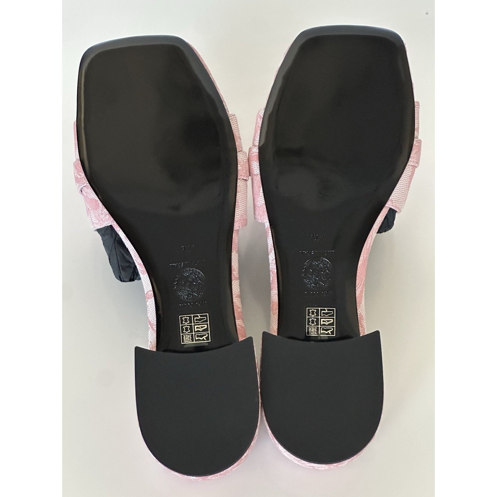 Versace VERSACE Womens Medusa Head Baby Pink Sandals 11.5 US 1014748 Size US 11.5 / IT 41.5 - 15 Thumbnail