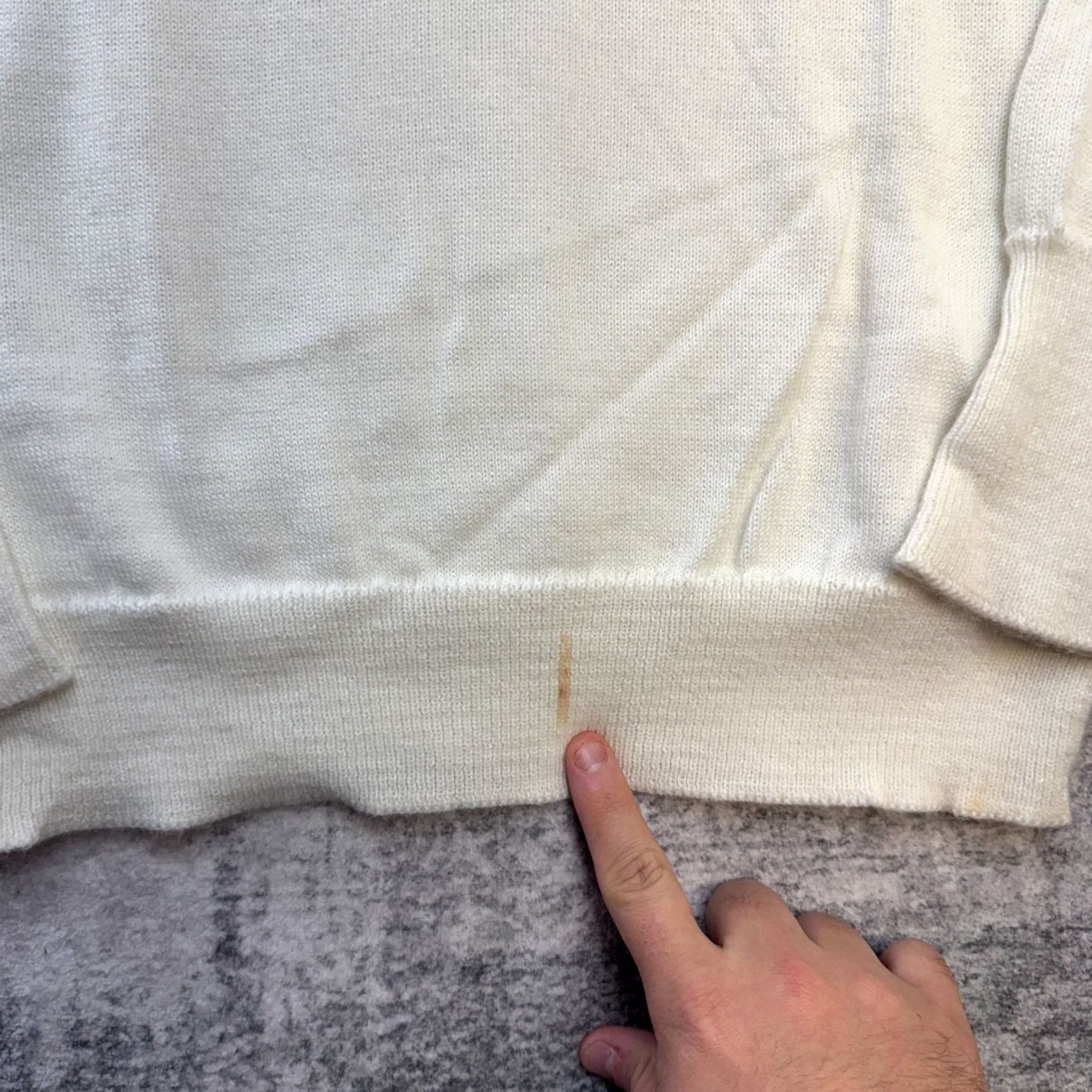 Vintage VINTAGE J. C. Penney Knit Polo Shirt Men LT Large Ivory Cream 70s 80s Dagger Collar Polo Size US L / EU 52-54 / 3 - 3 Thumbnail