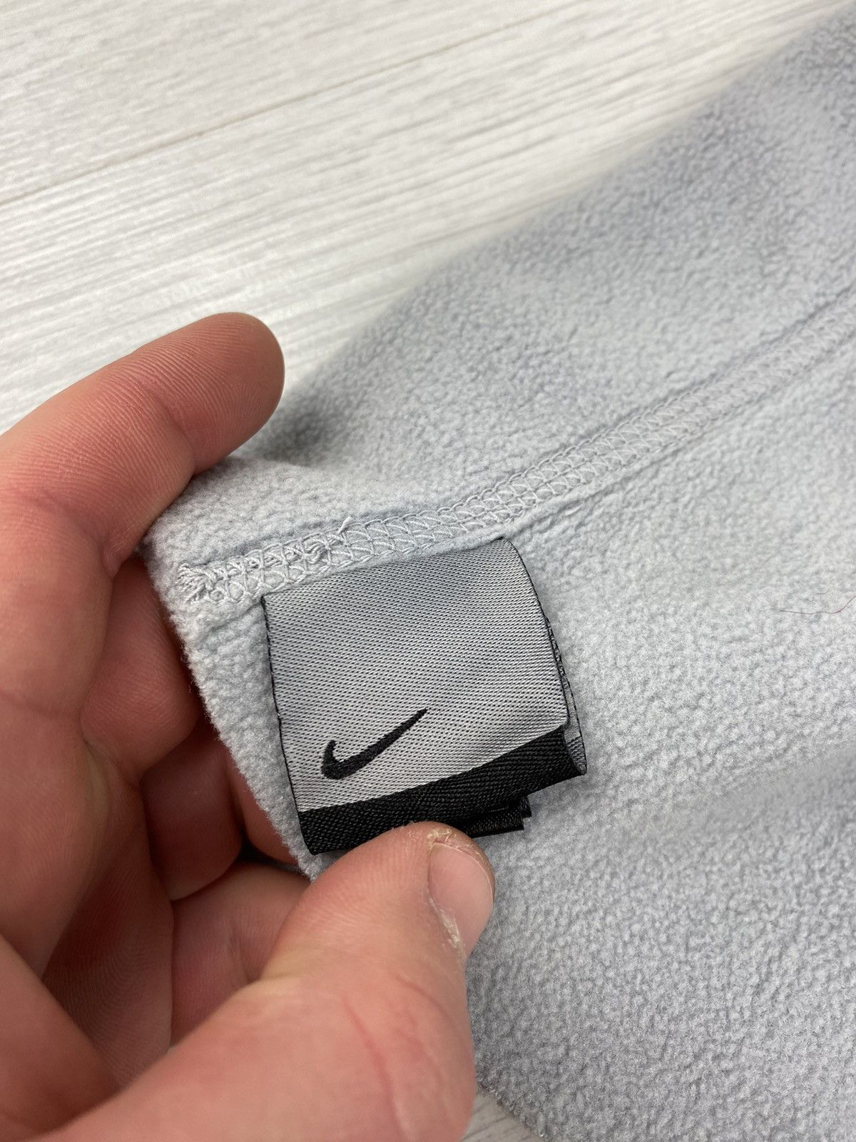 Nike Vintage Nike Fleece Scarf Y2K Drill Swoosh Size ONE SIZE - 9 Thumbnail
