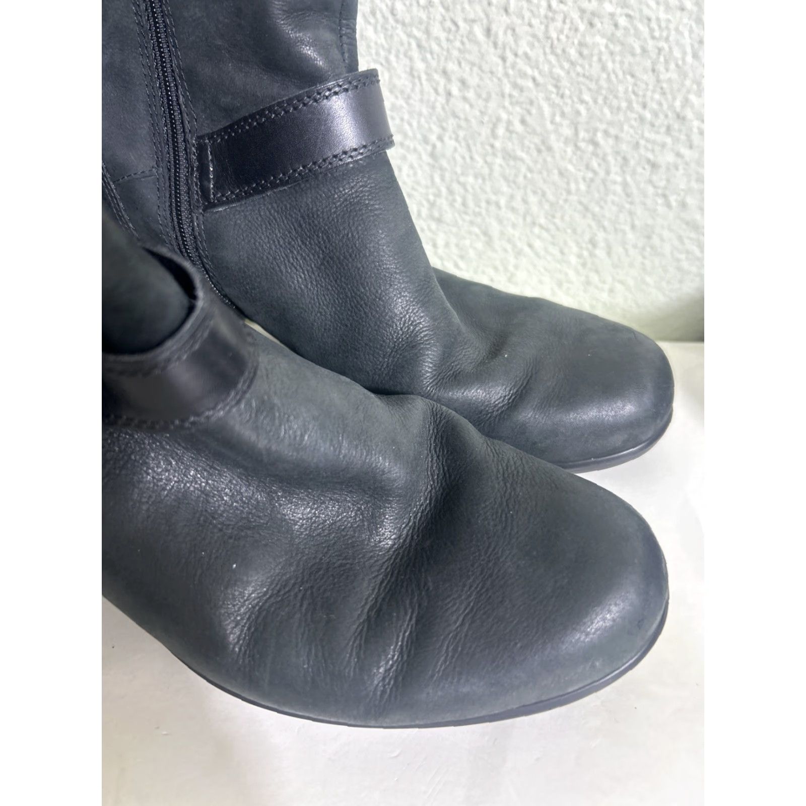 Ecco ECCO Shape 55 Tall Boot Women's 8-8.5 Black Leather Block Heel Side Zip Size US 8 / IT 38 - 2 Thumbnail