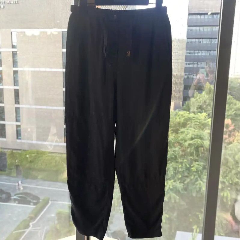 Louis Vuitton Louis Vuitton Black Ladies Casual Pants 0089 Size 26" / US 2 / IT 38 - 1 Thumbnail