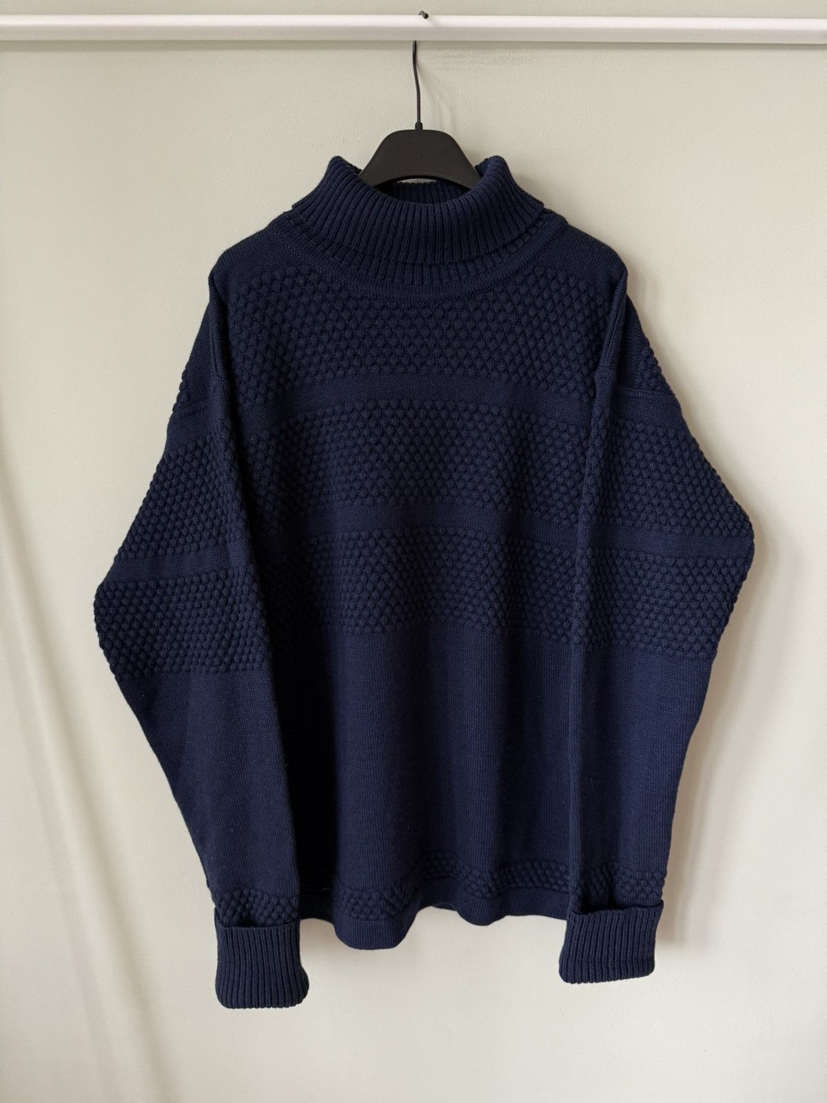 s.n.s herning ニット S.N.S. Herning Macro Crewneck - Stone White – Division Road