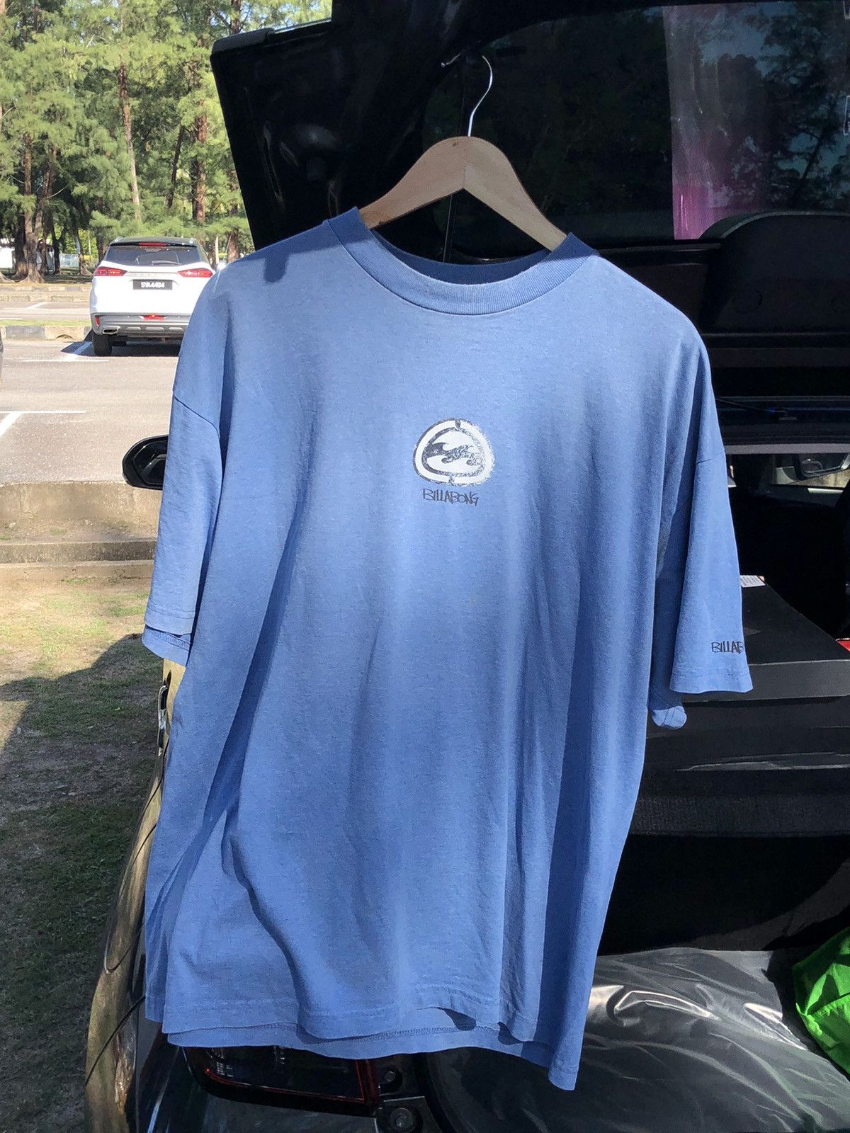 Vintage Billabong Tshirt Size US XL / EU 56 / 4 - 1 Thumbnail